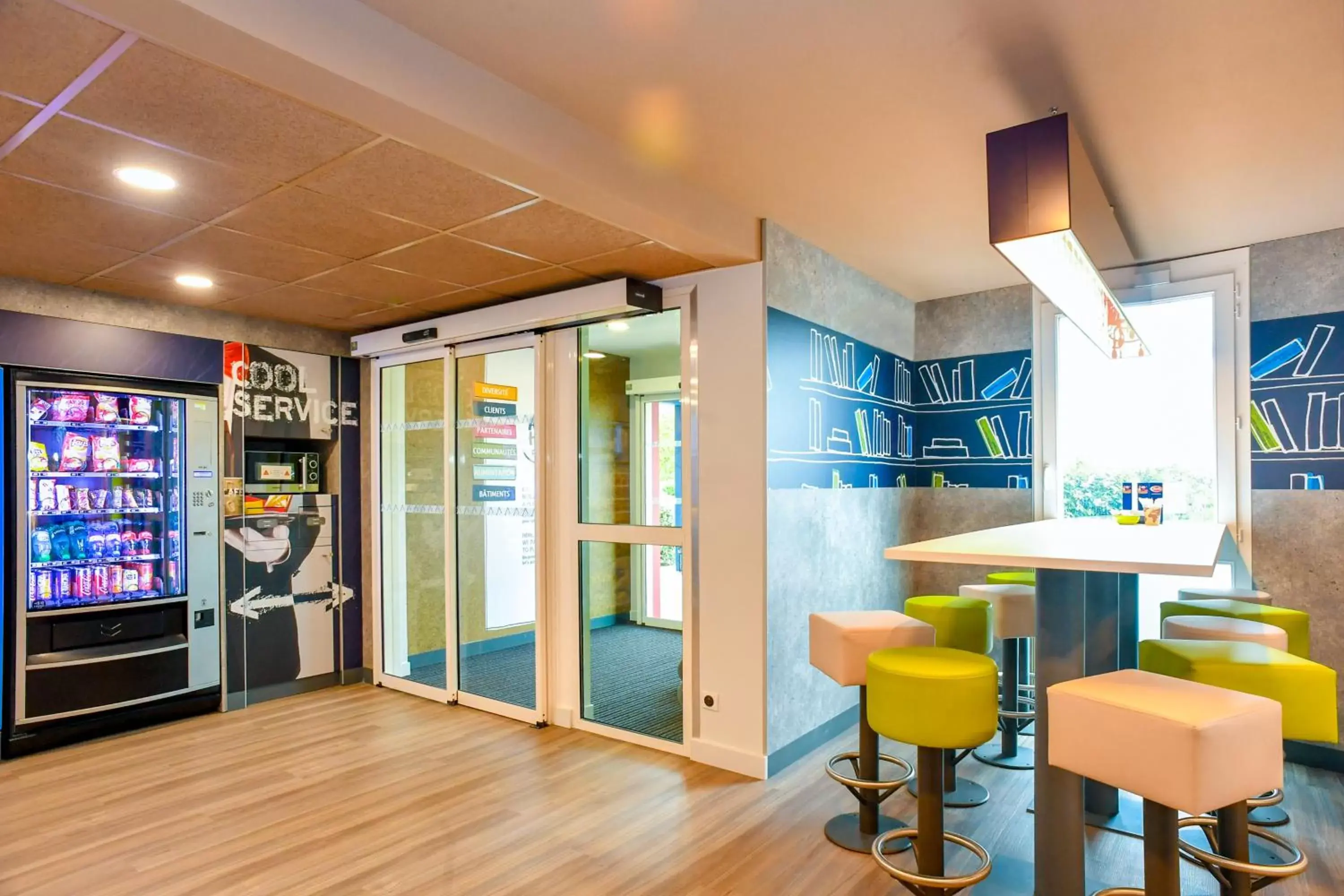 Lobby or reception in ibis budget Coutances