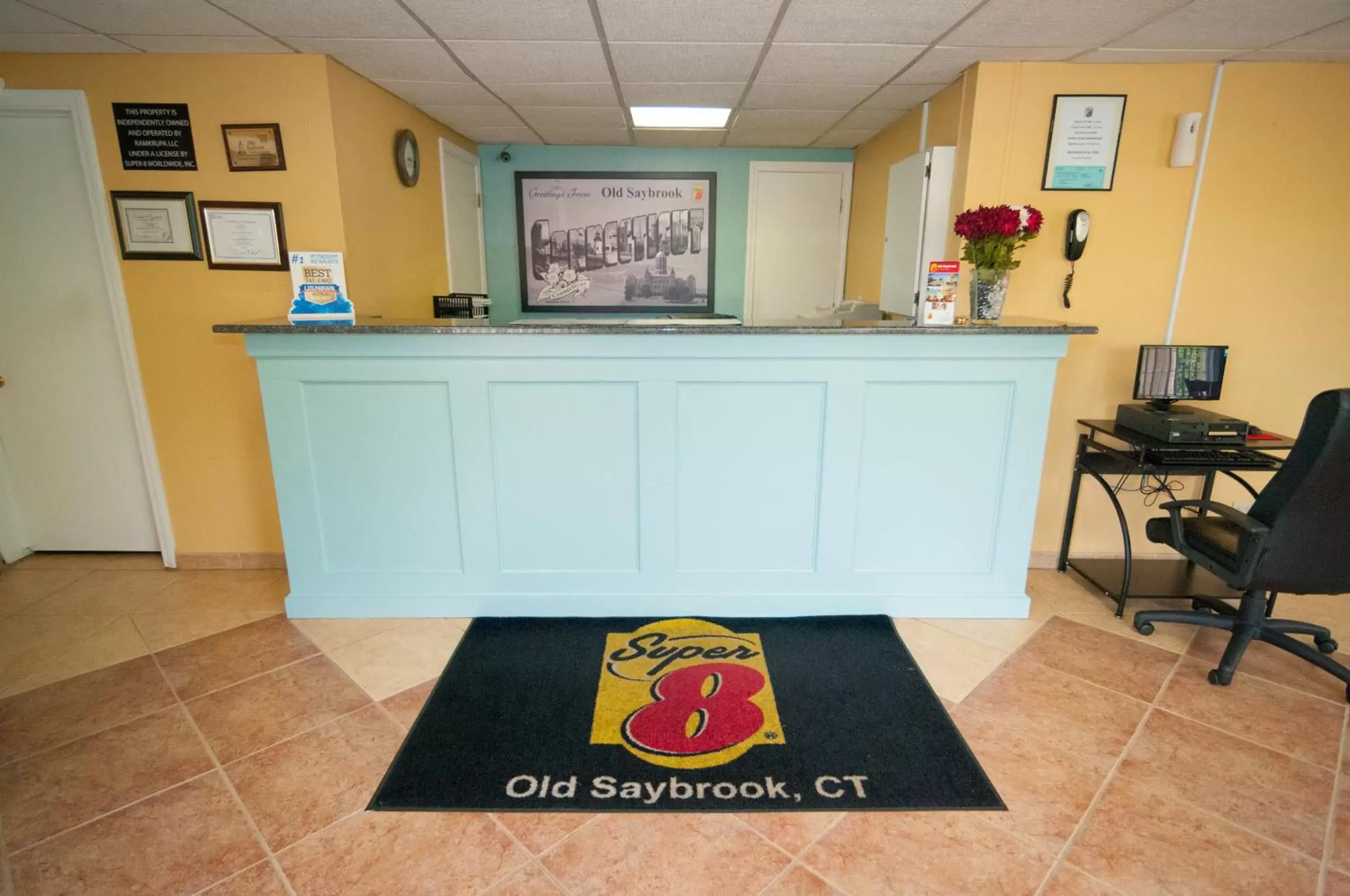 Lobby or reception in Super 8 by Wyndham Old Saybrook Lobby or reception in Super 8 by Wyndham Old Saybrook