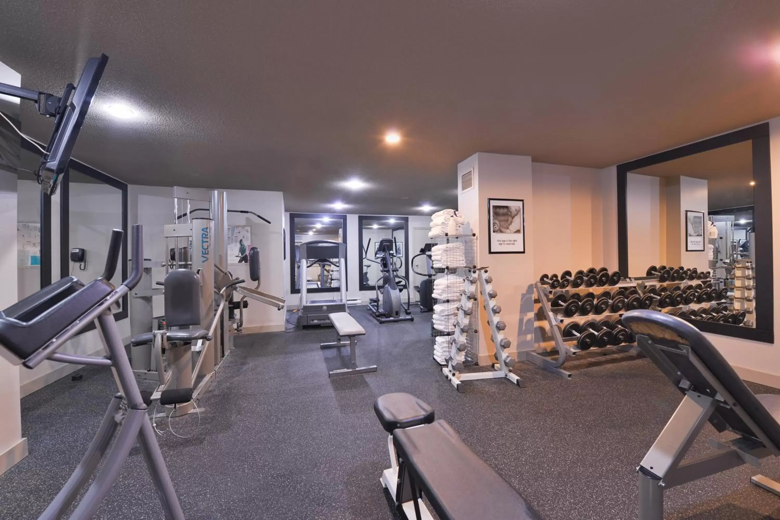 Fitness centre/facilities, Fitness Center/Facilities in Prestige Vernon Hotel