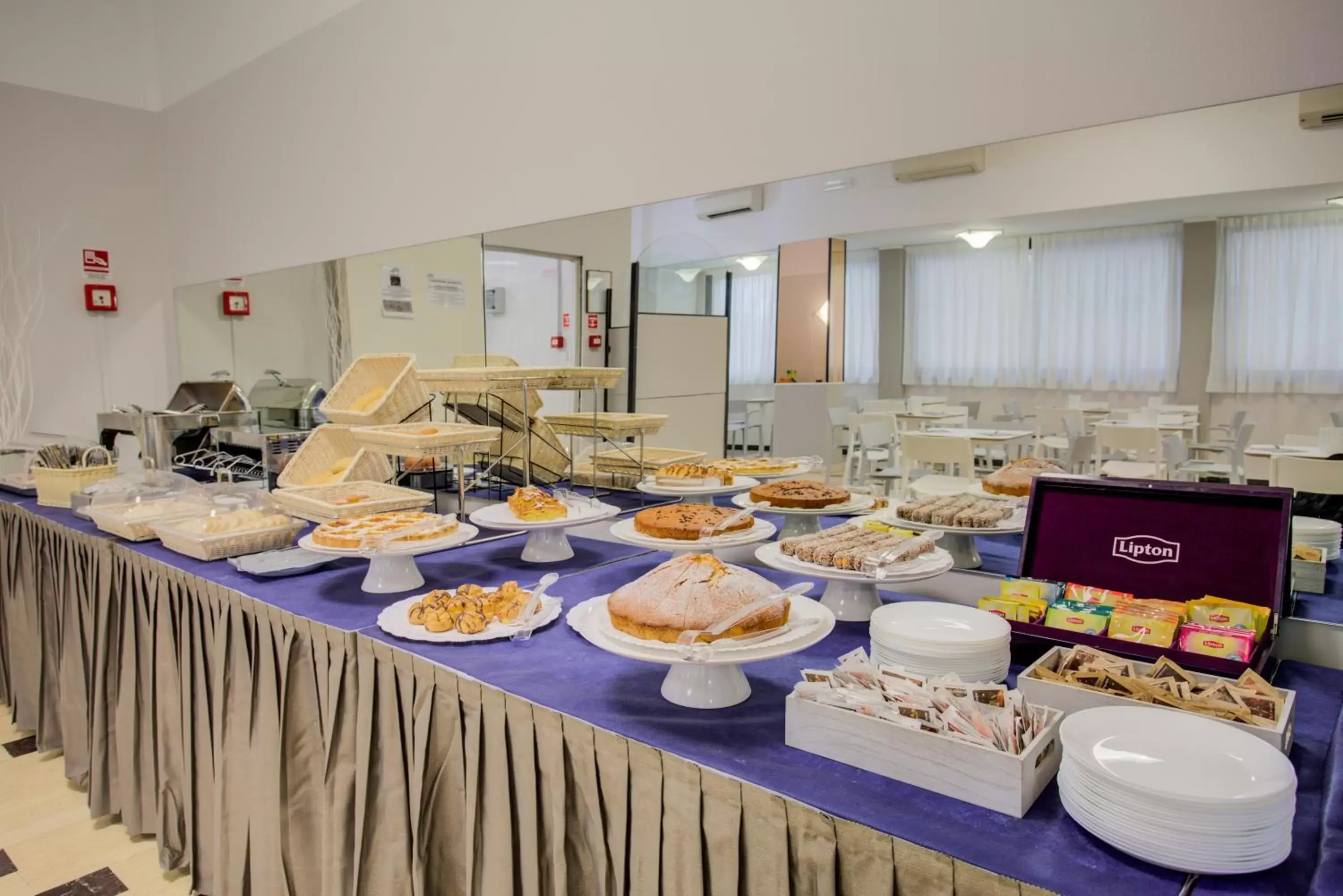 Food, Restaurant/Places to Eat in Hotel Grazia Riccione