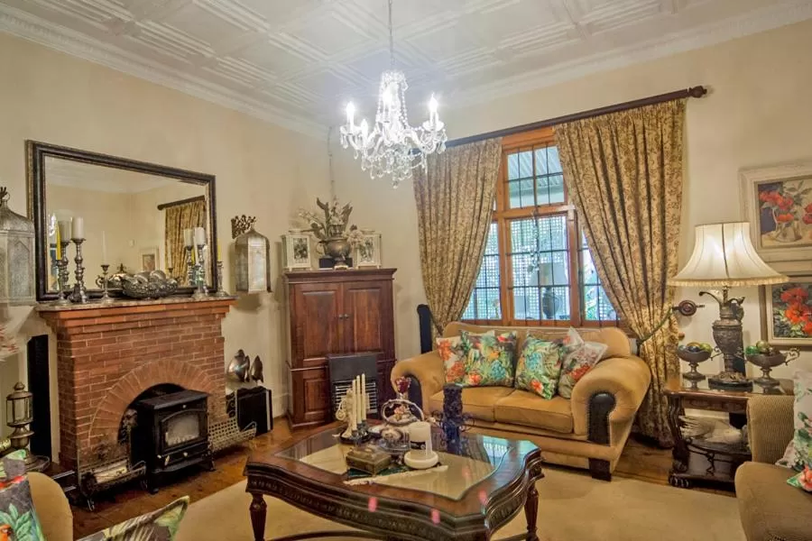 Living room in 79 On Ridge