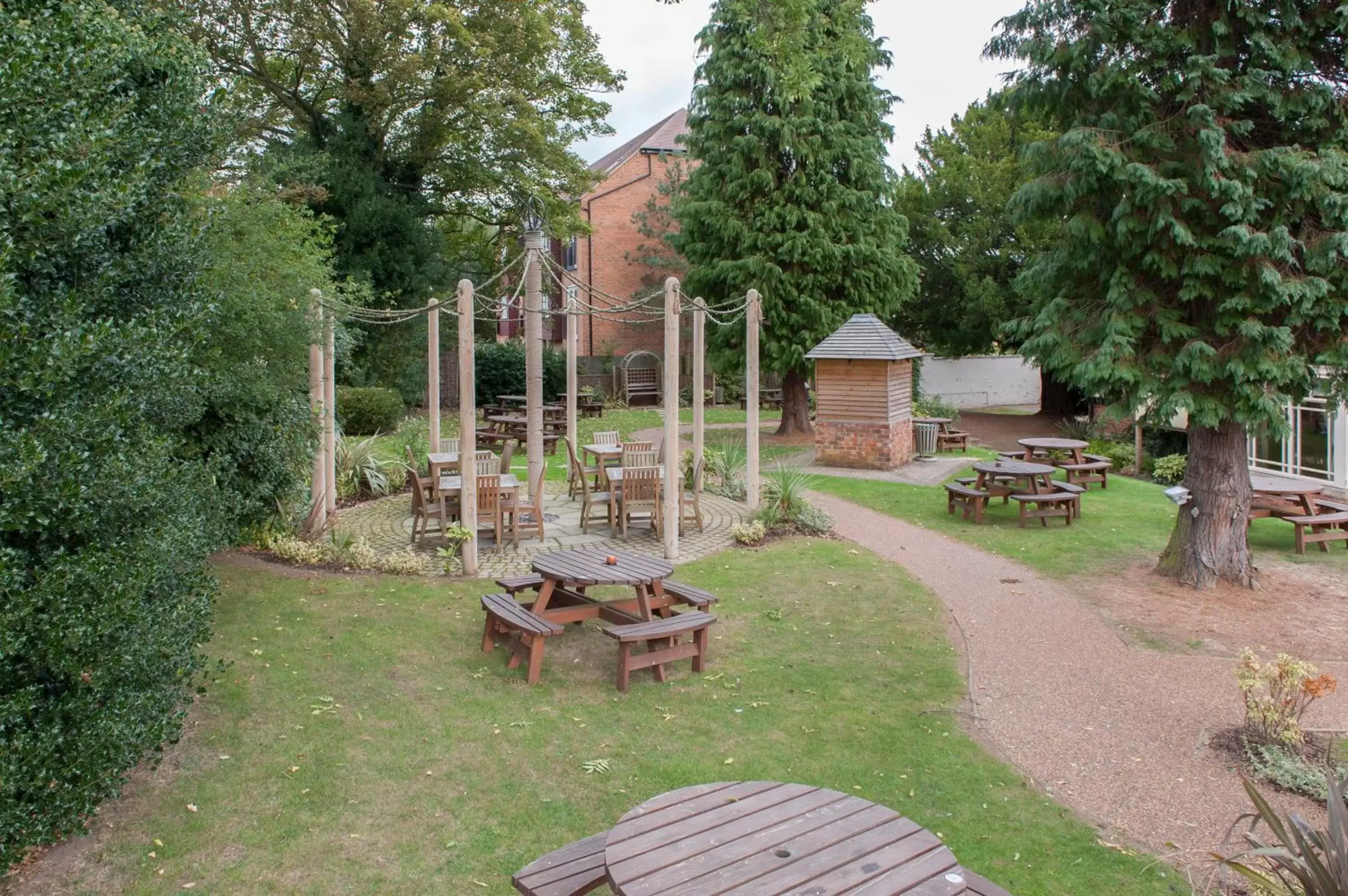 Garden, Swimming Pool in Heart of England, Northampton by Marston's Inns