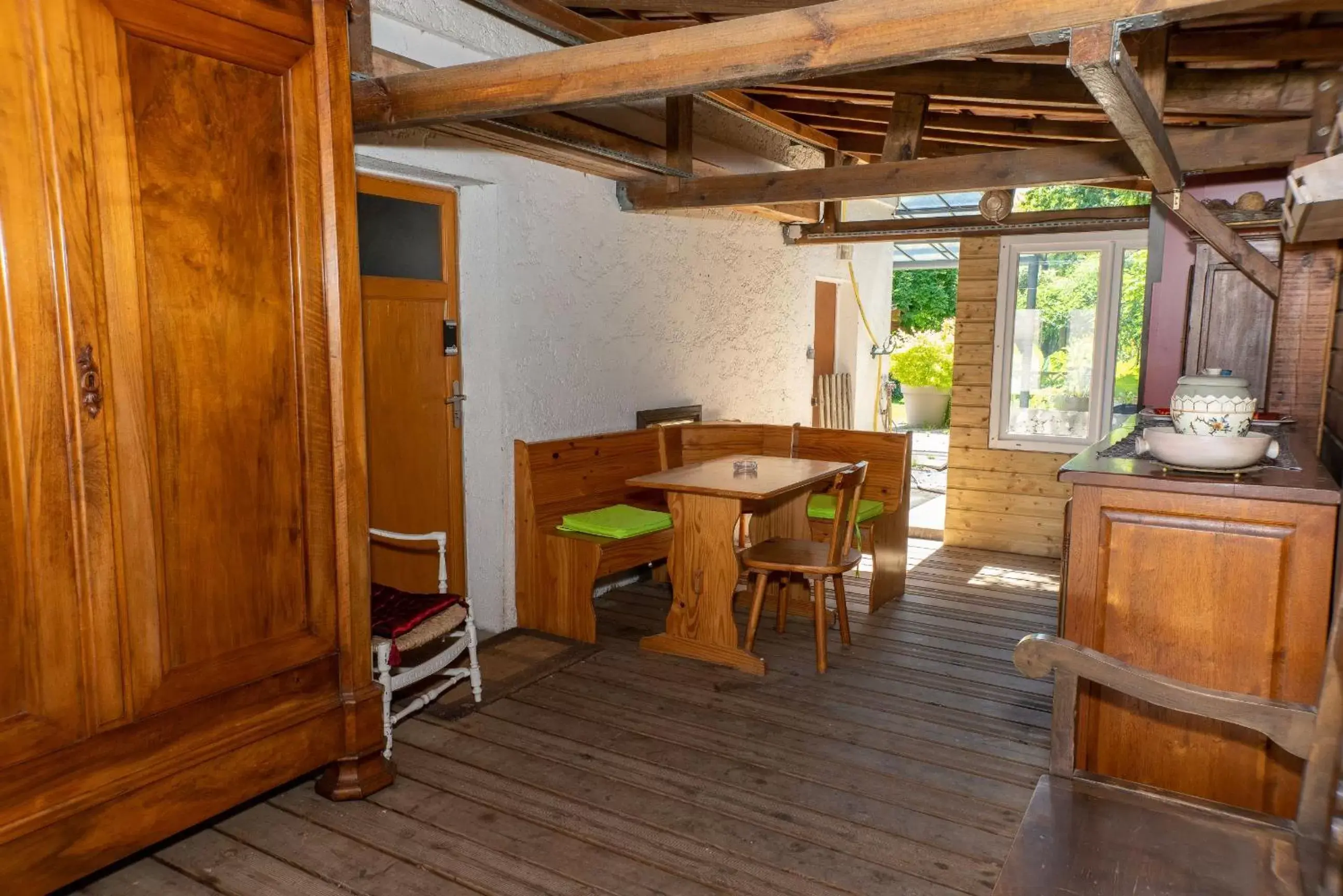 Facade/entrance, Dining Area in Maison Lucilda