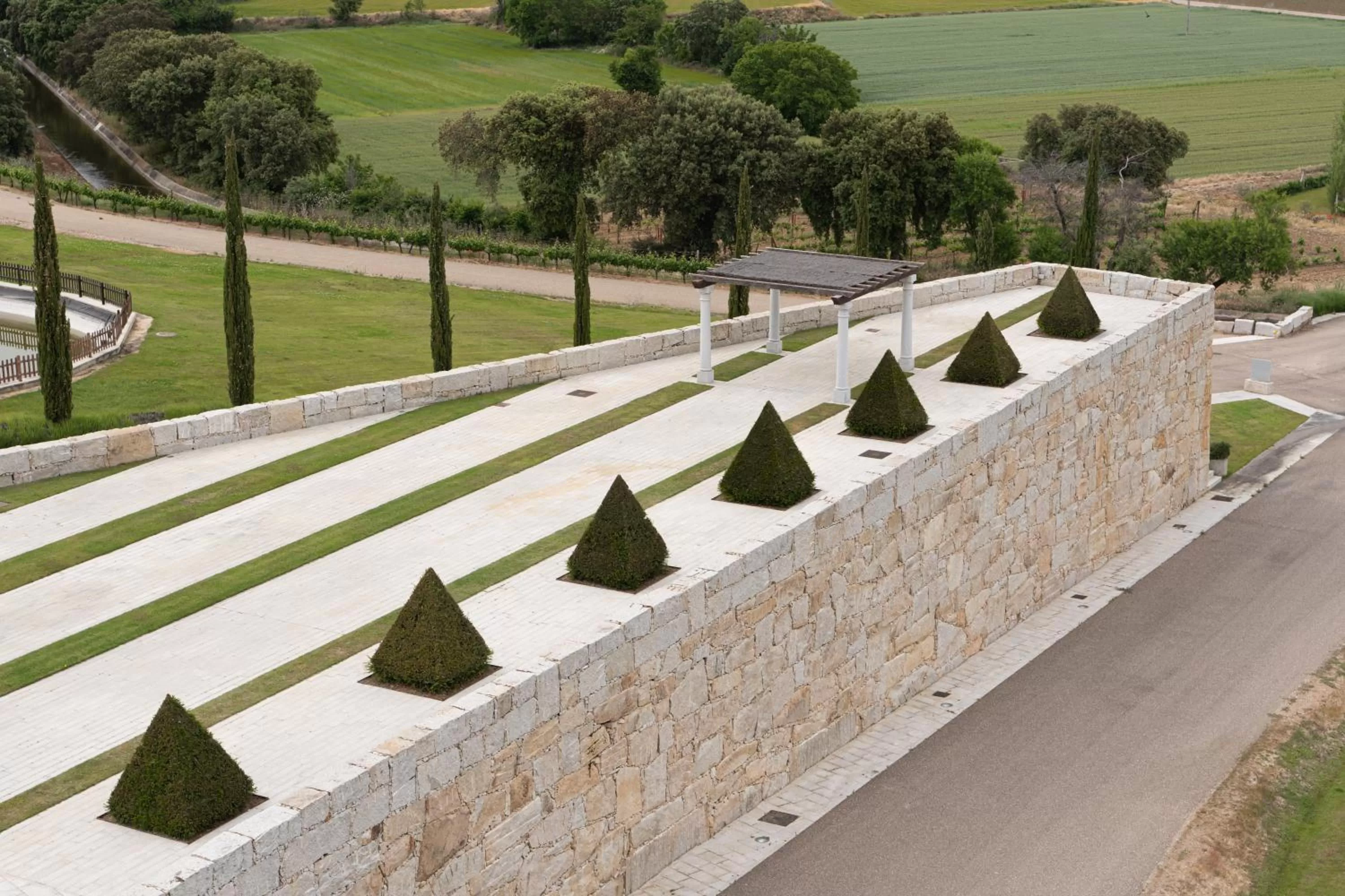 Garden in Valbusenda Hotel Bodega & Spa