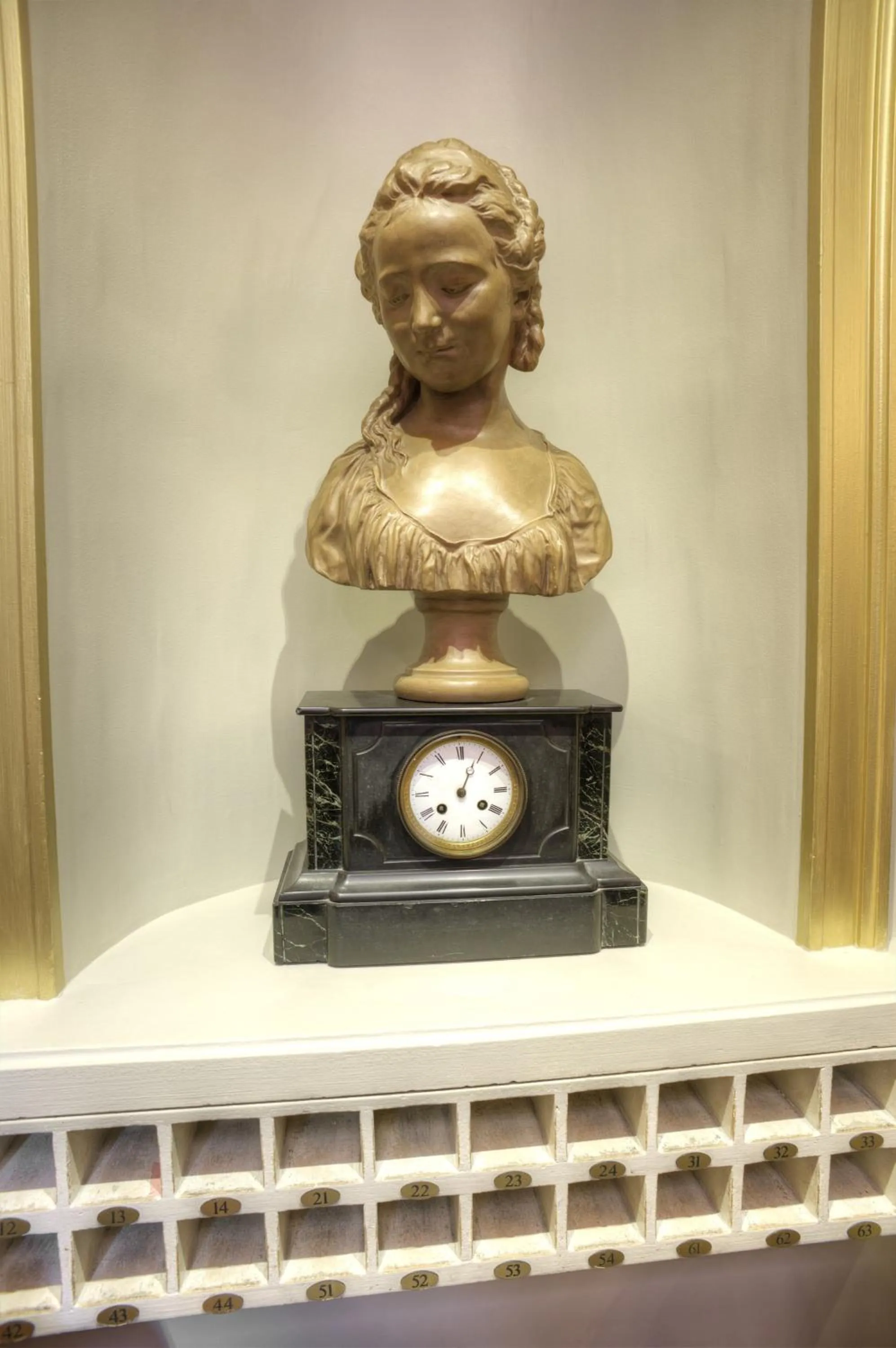 Decorative detail in Hôtel Veryste & Spa Paris