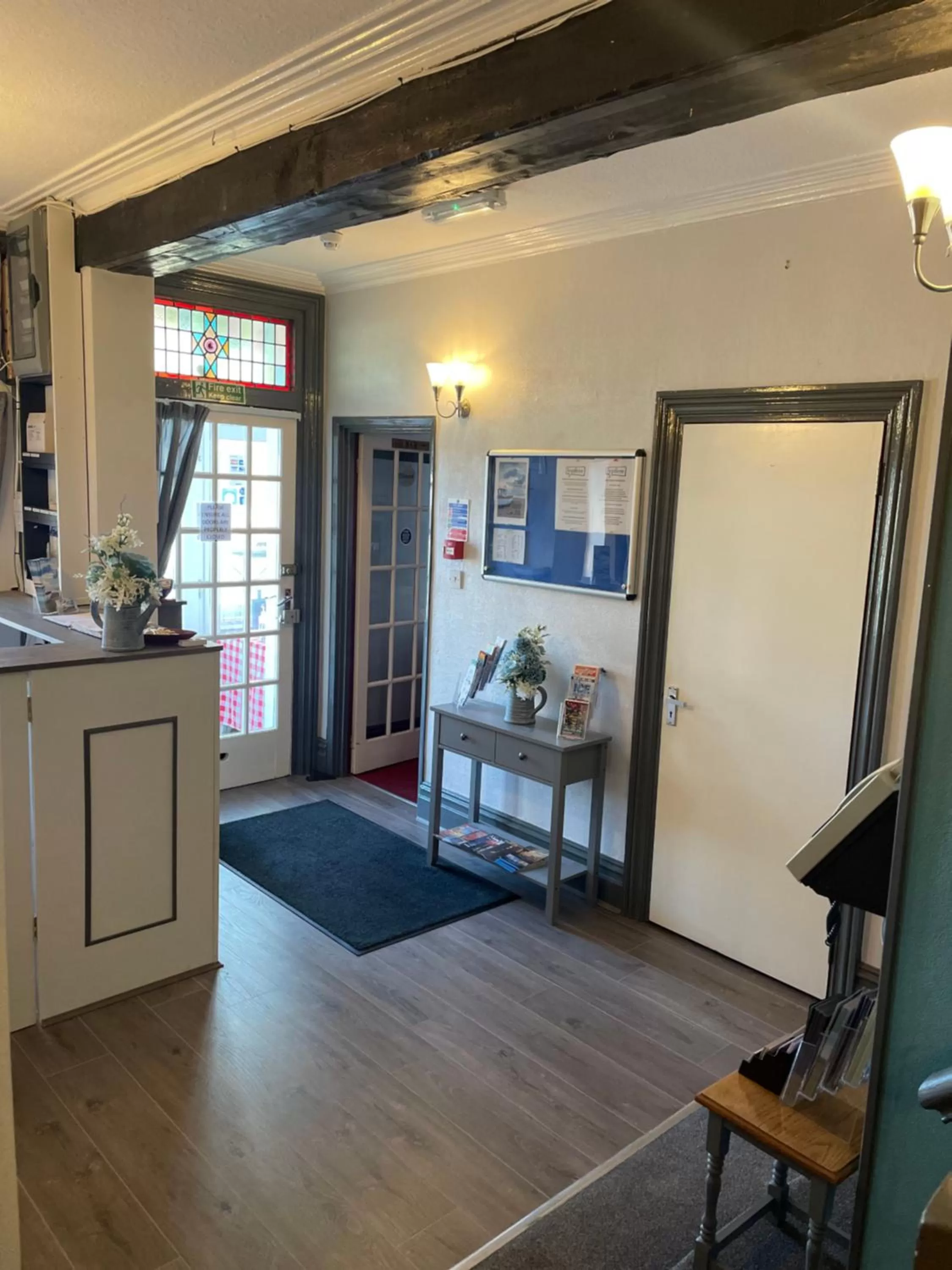 Lobby or reception in Ivydene Guest House