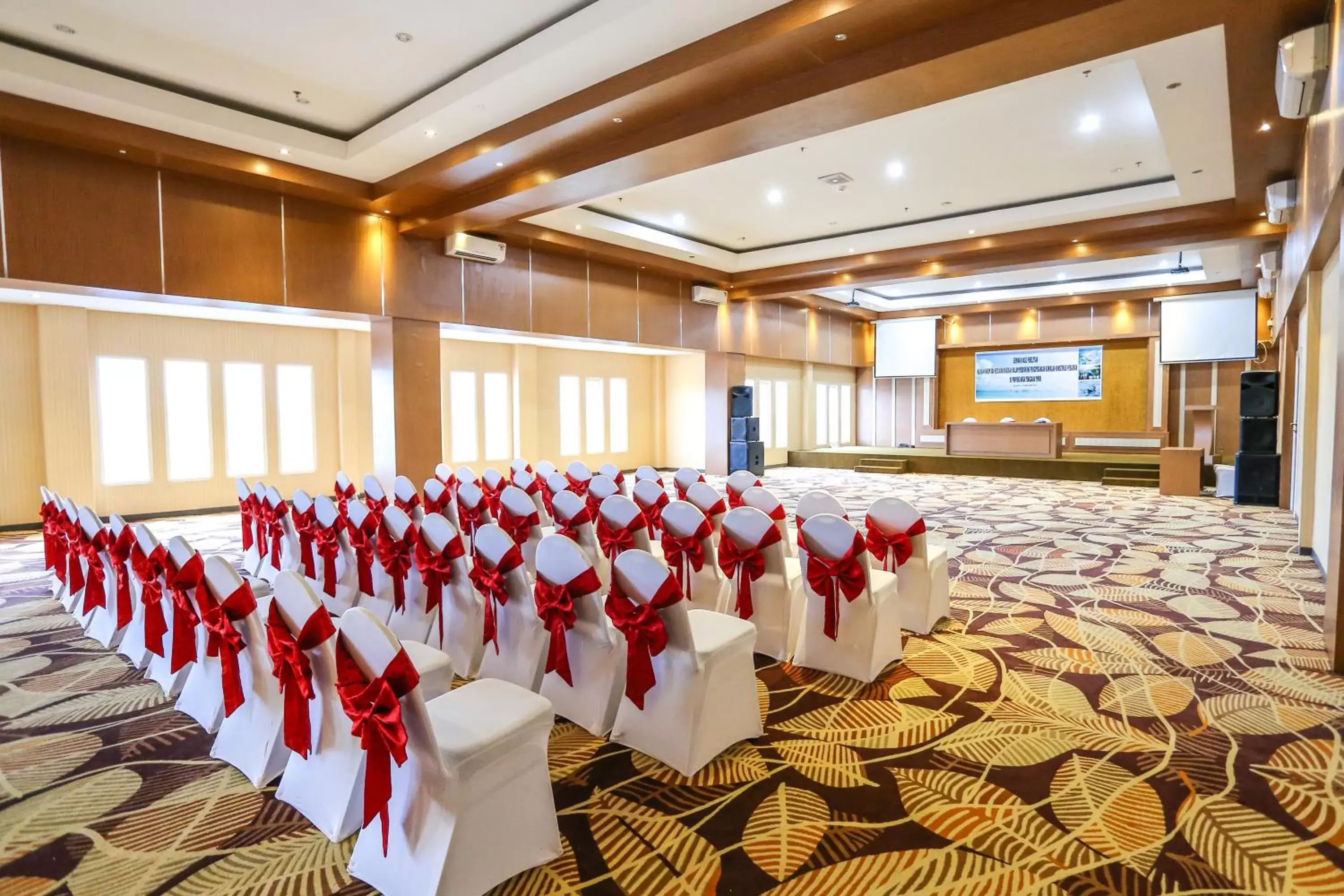 Banquet/Function facilities, Banquet Facilities in Sylvia Hotel Kupang