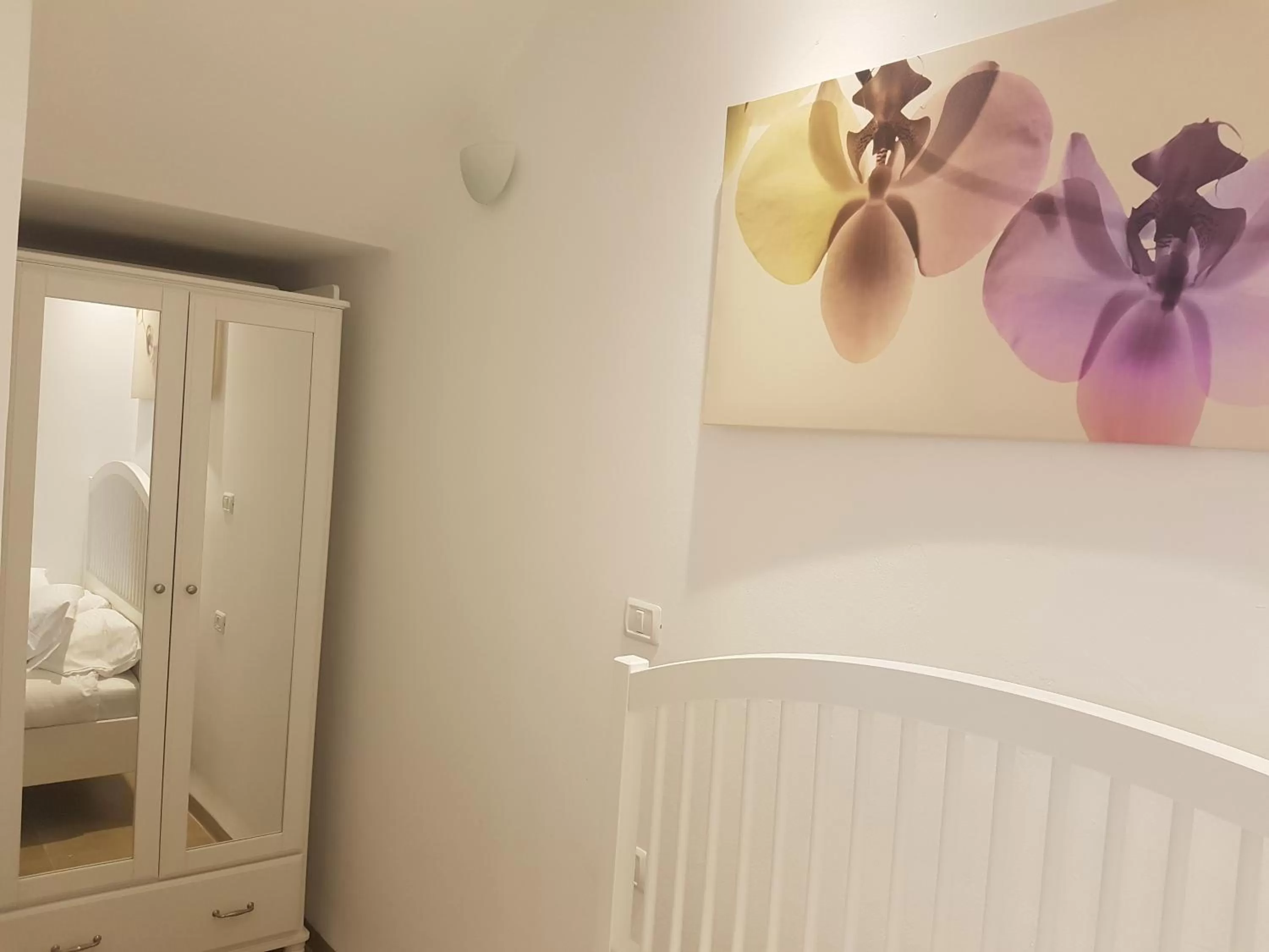 Bedroom, Bed in אבני החושן- Avnei Hoshen