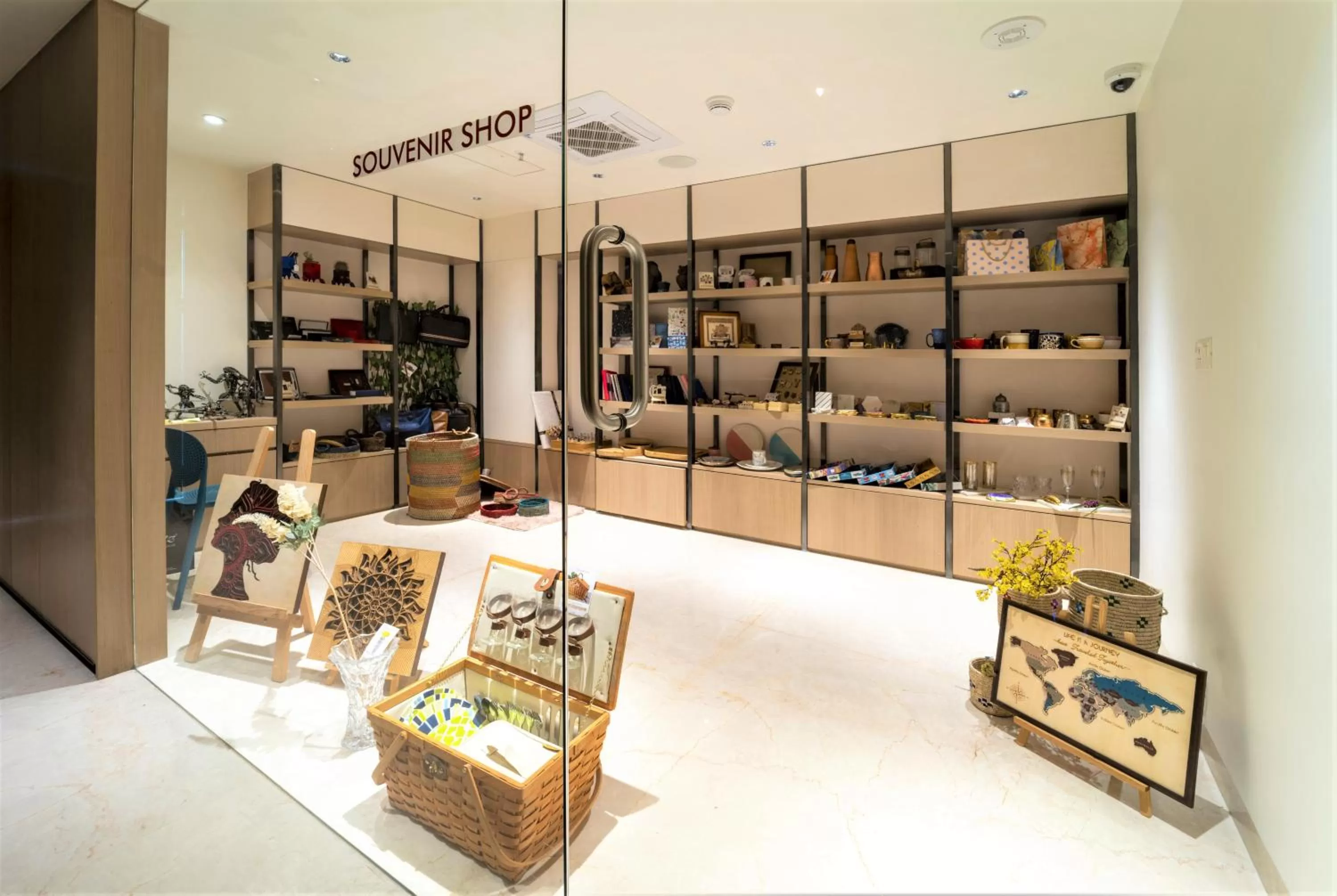 Shopping Area in Courtyard by Marriott Vadodara