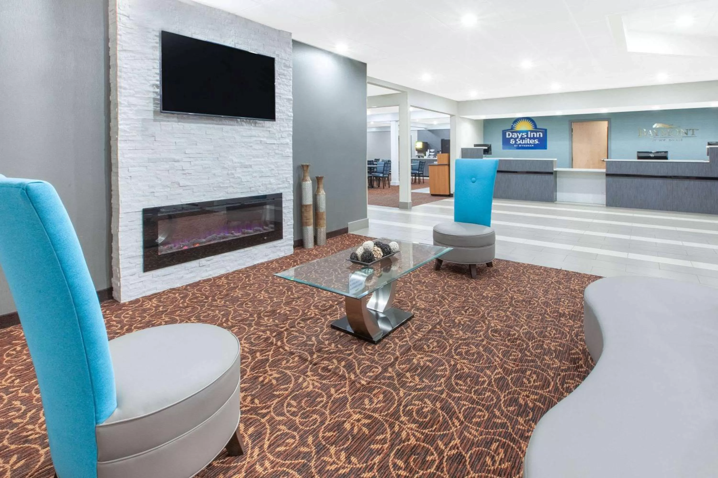 Lobby or reception in Days Inn & Suites by Wyndham Grand Rapids Near Downtown