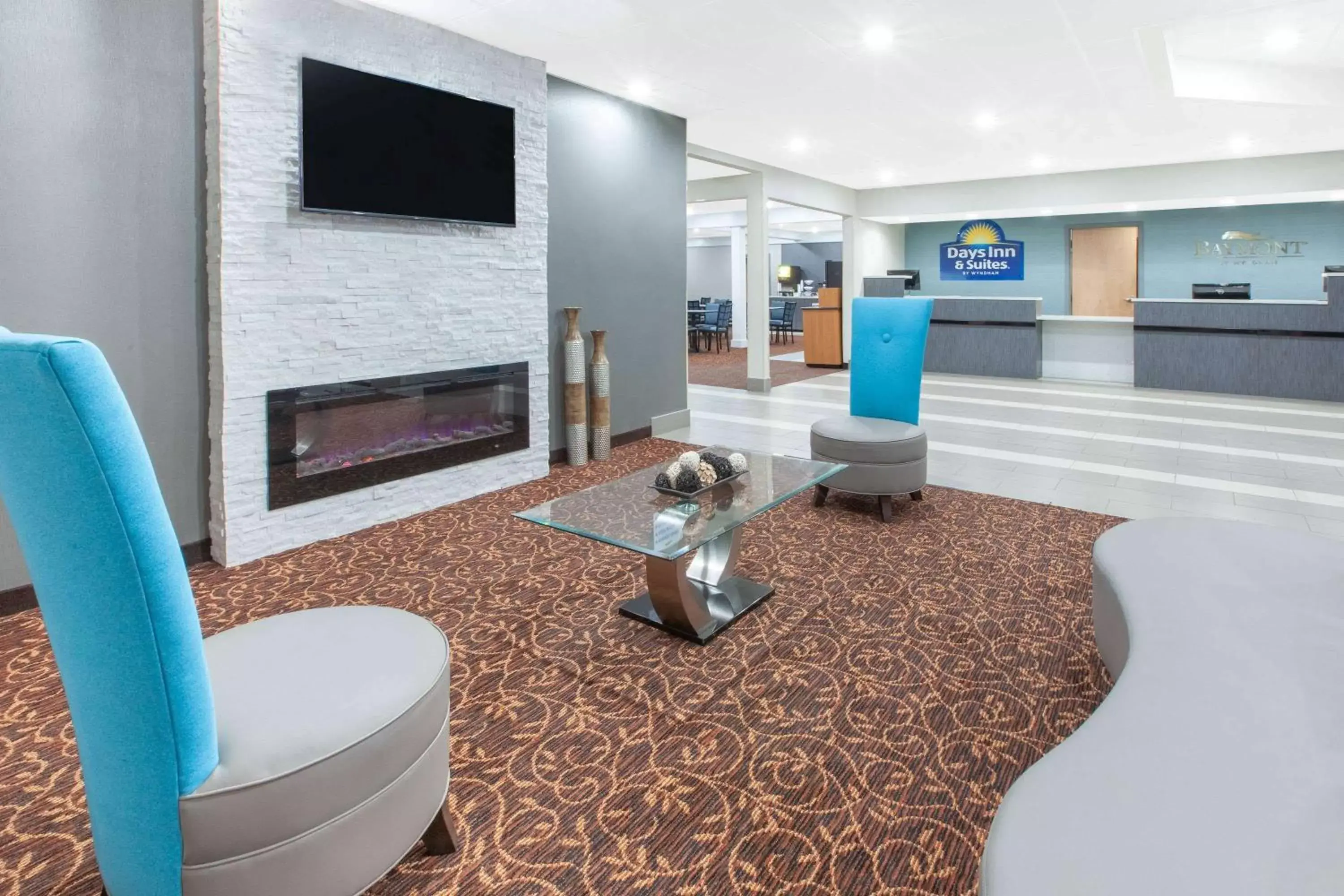 Lobby or reception in Days Inn & Suites by Wyndham Grand Rapids Near Downtown