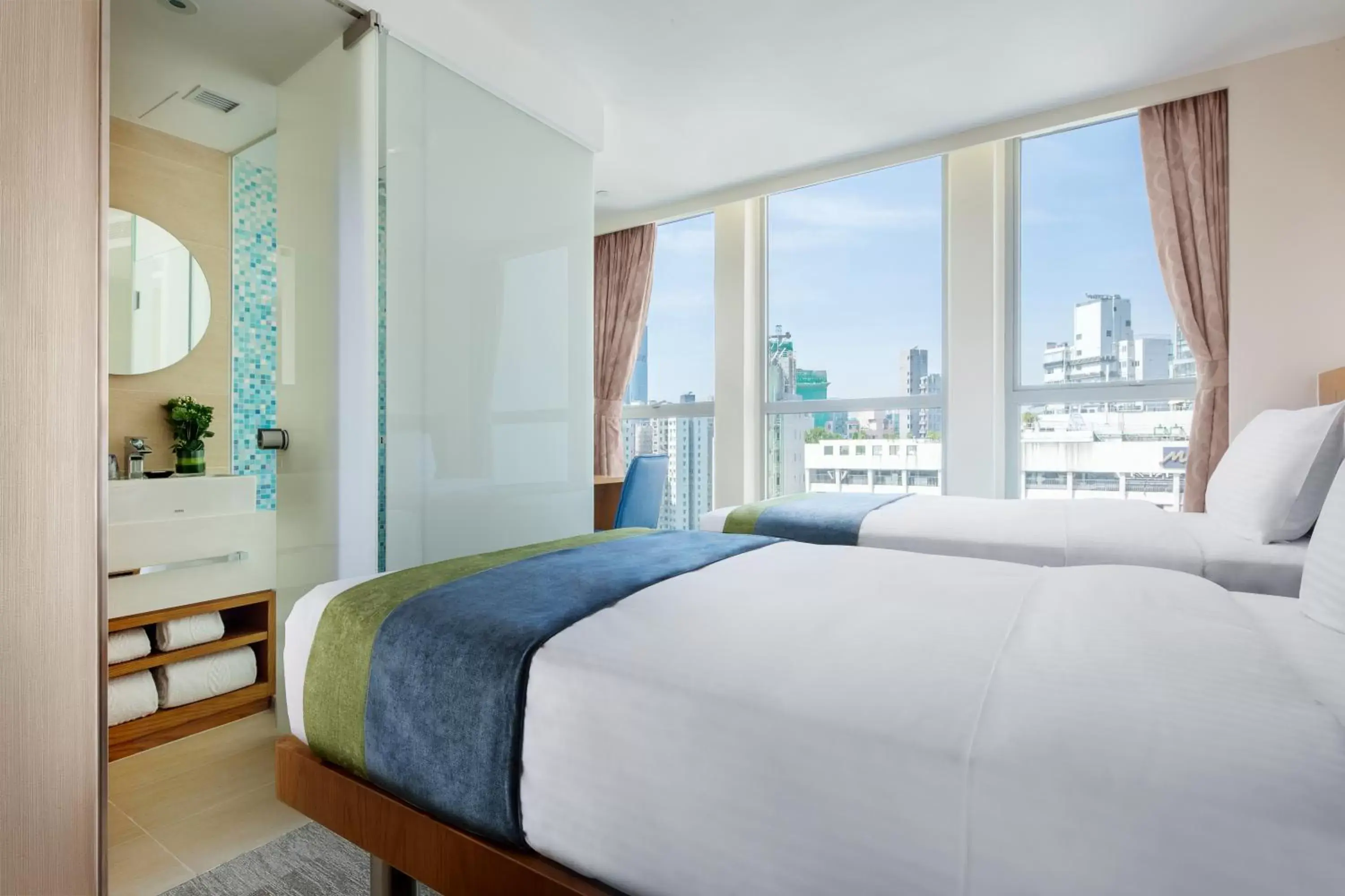 Bed in Summit View Kowloon