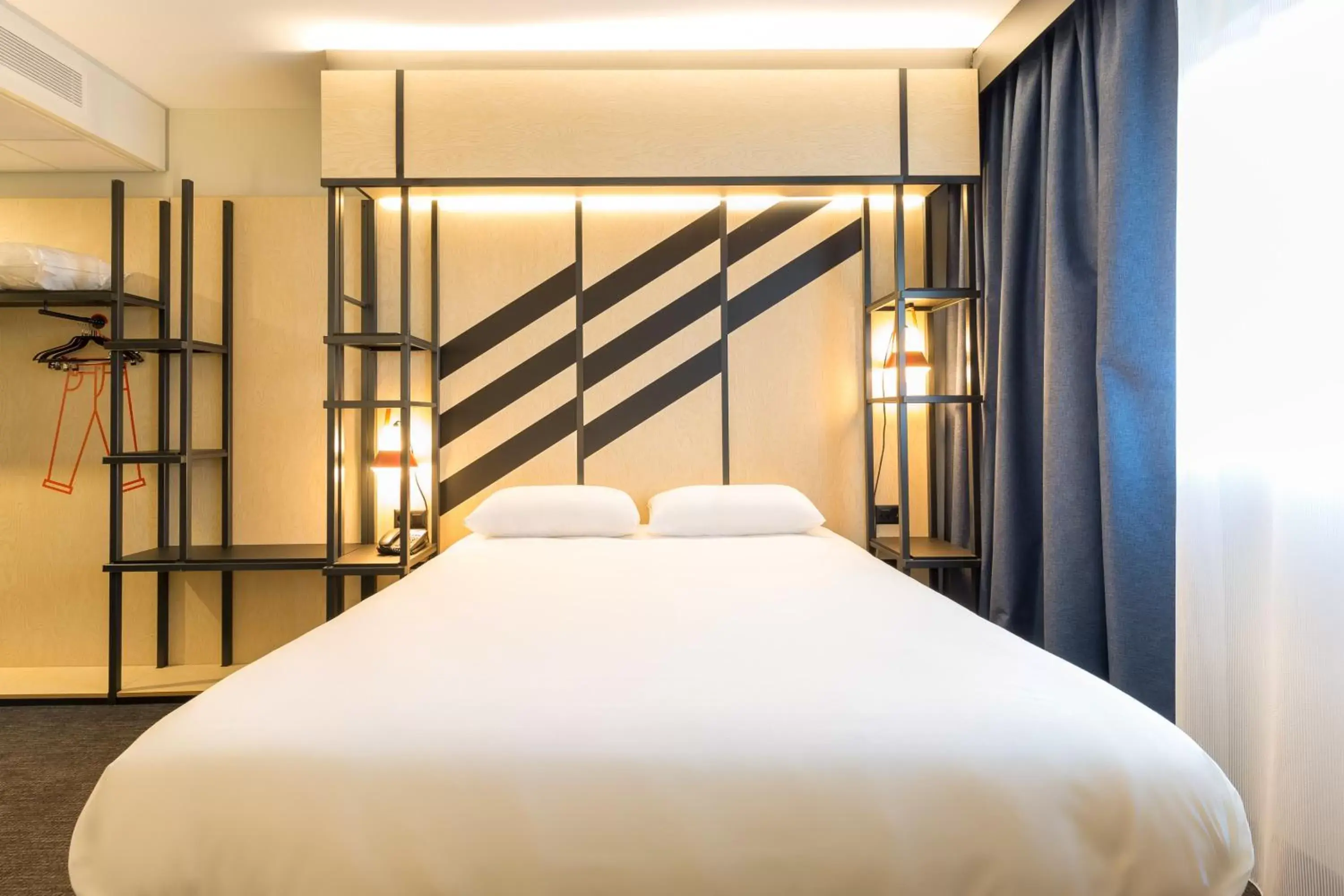 Photo of the whole room, Bed in ibis Styles Geneve Palexpo Aeroport Photo of the whole room, Bed in ibis Styles Geneve Palexpo Aeroport