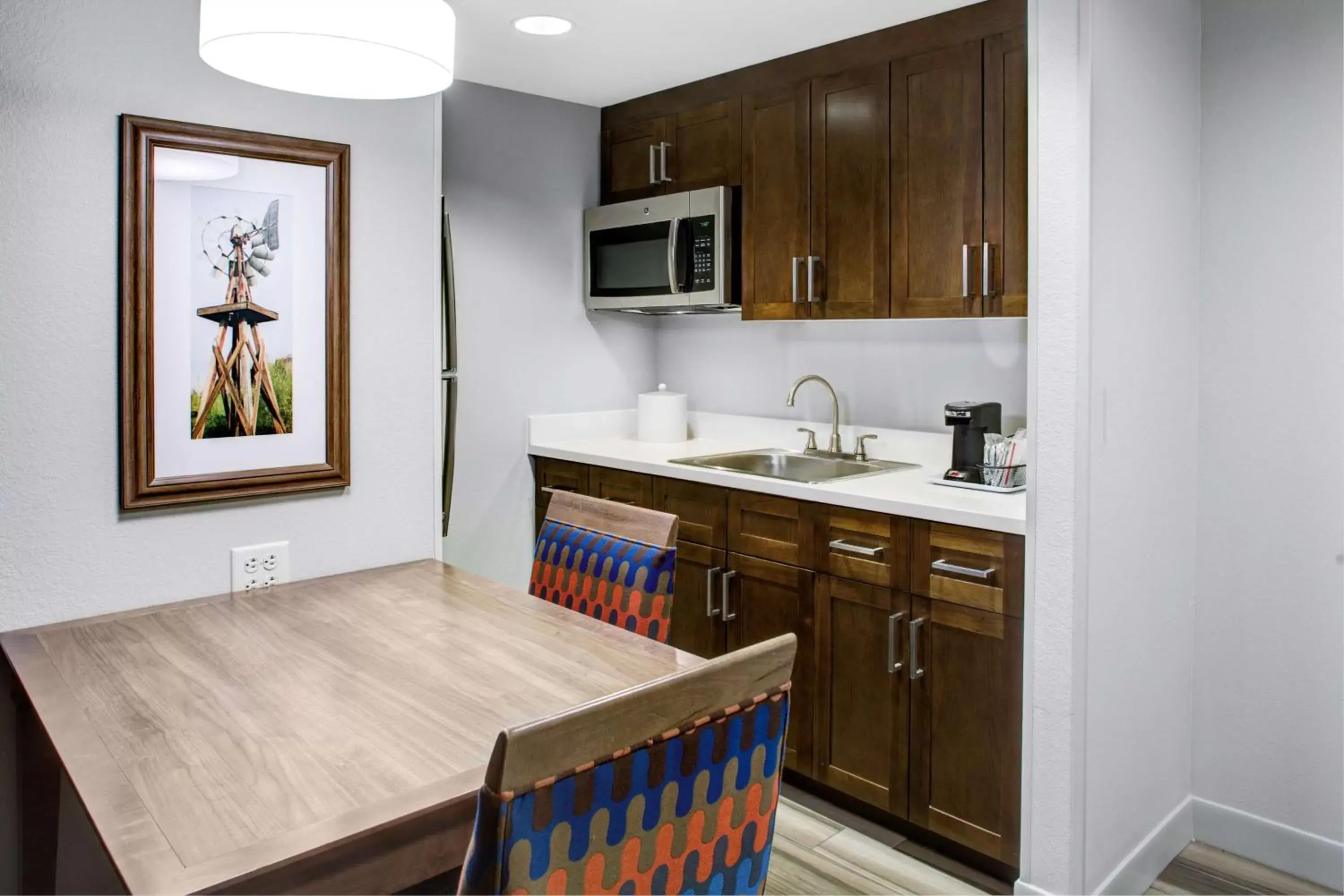 Kitchen or kitchenette, Kitchen/Kitchenette in Hampton Inn & Suites Pittsburg Kansas Crossing