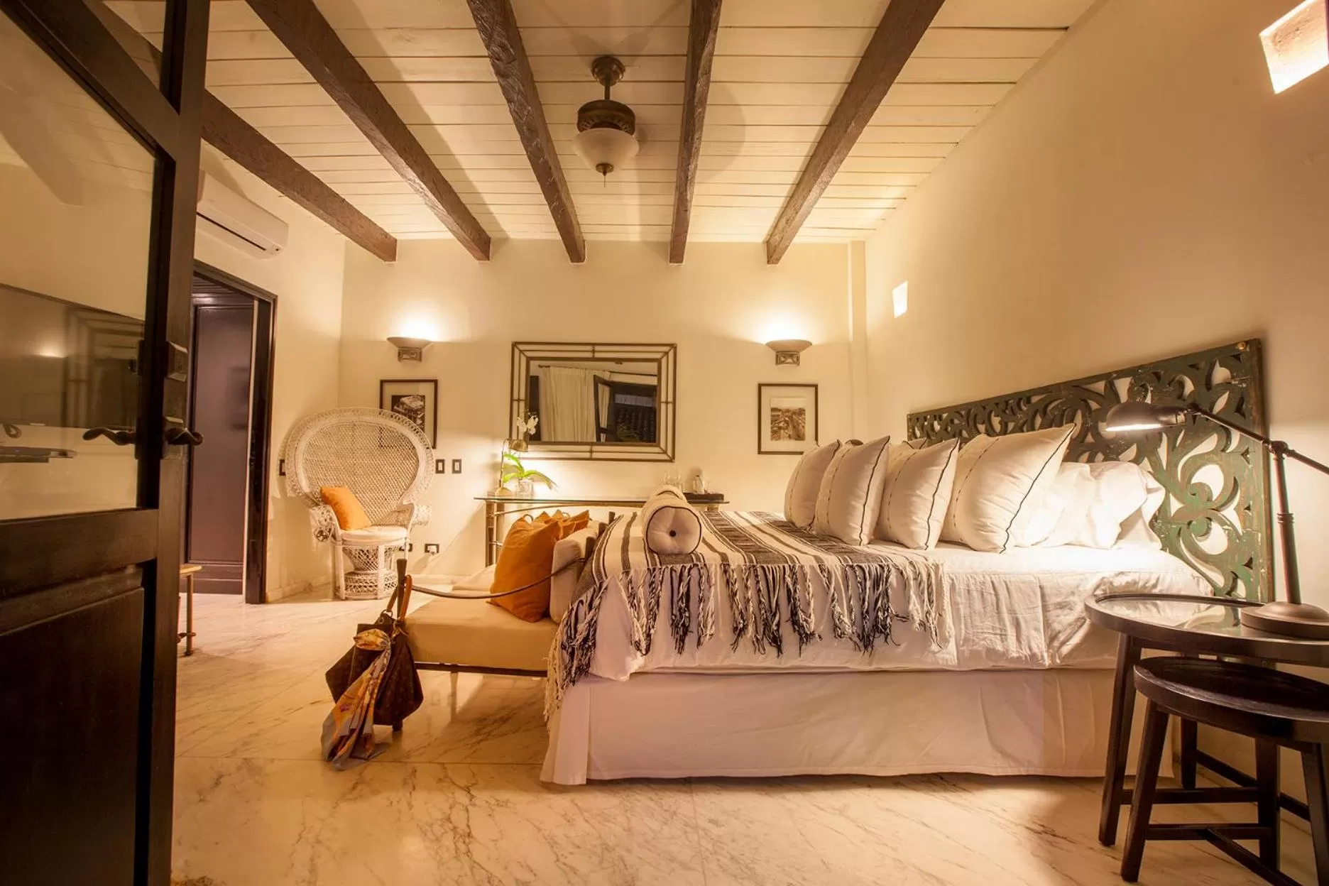 Photo of the whole room, Bed in Casa de Alba Hotel Boutique