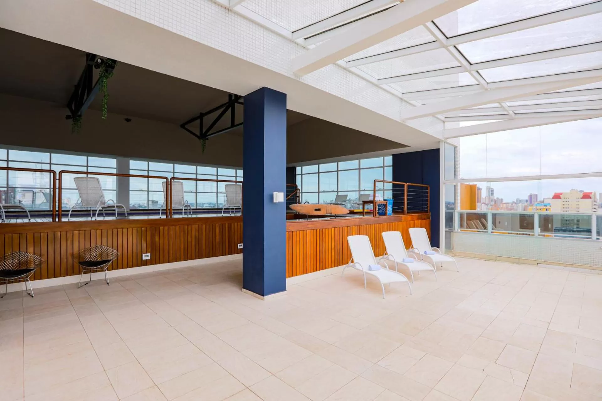 Swimming pool in Pestana Curitiba