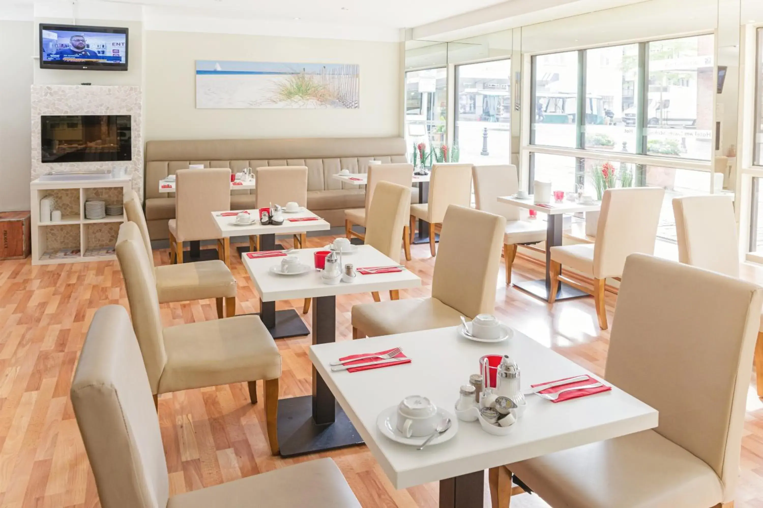 Restaurant/places to eat in Hotel am Kieler Schloss Kiel by Premiere Classe