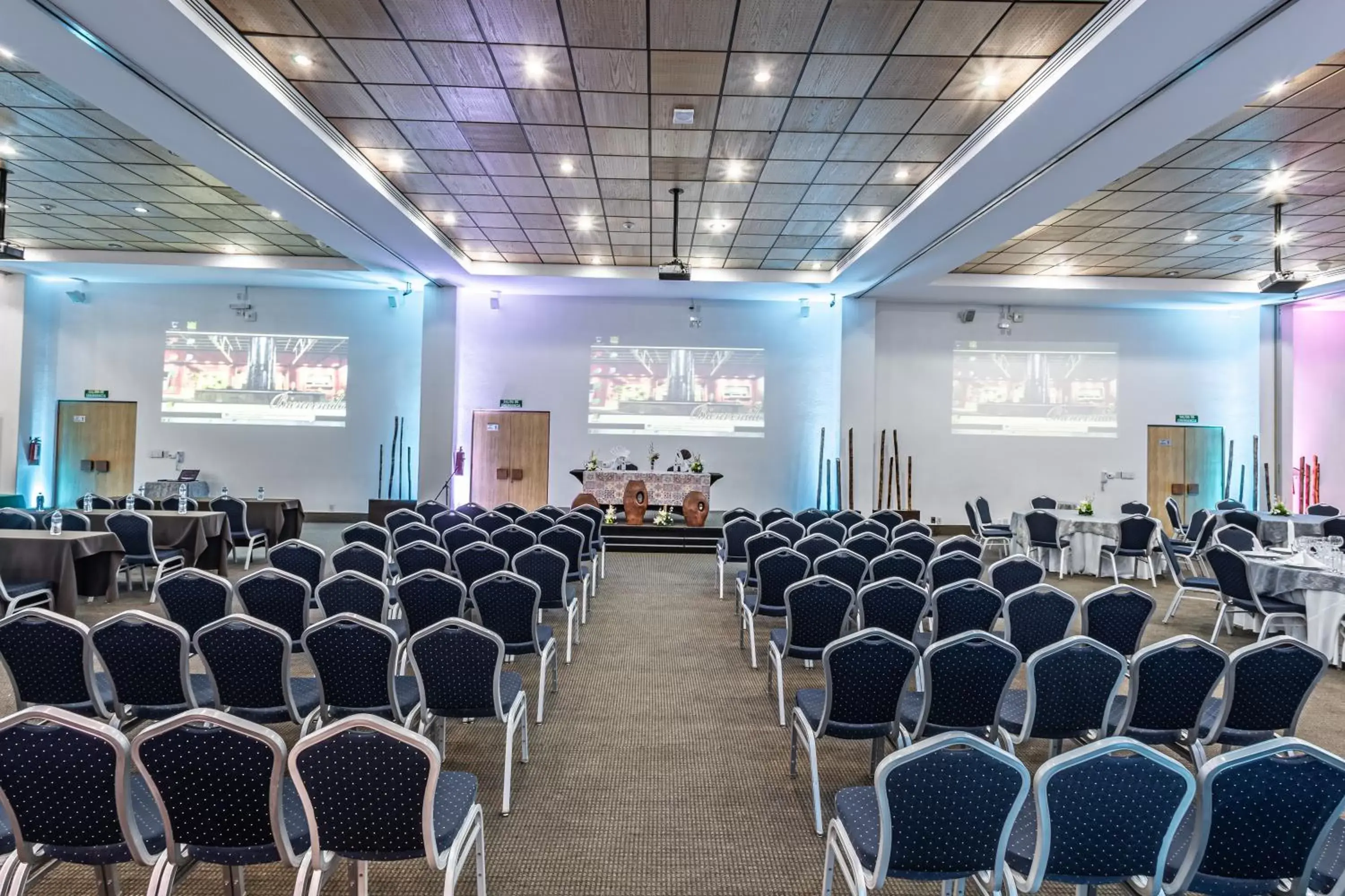 Meeting/conference room in Suites Inn la Muralla Hotel & Spa