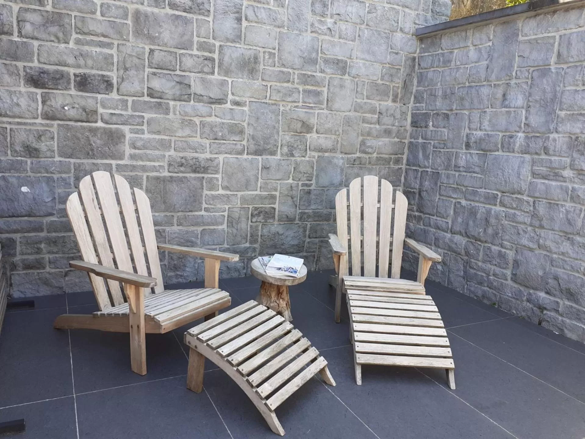 Patio, Seating Area in Hôtel WELLNESS EAU DE ROCHE Durbuy