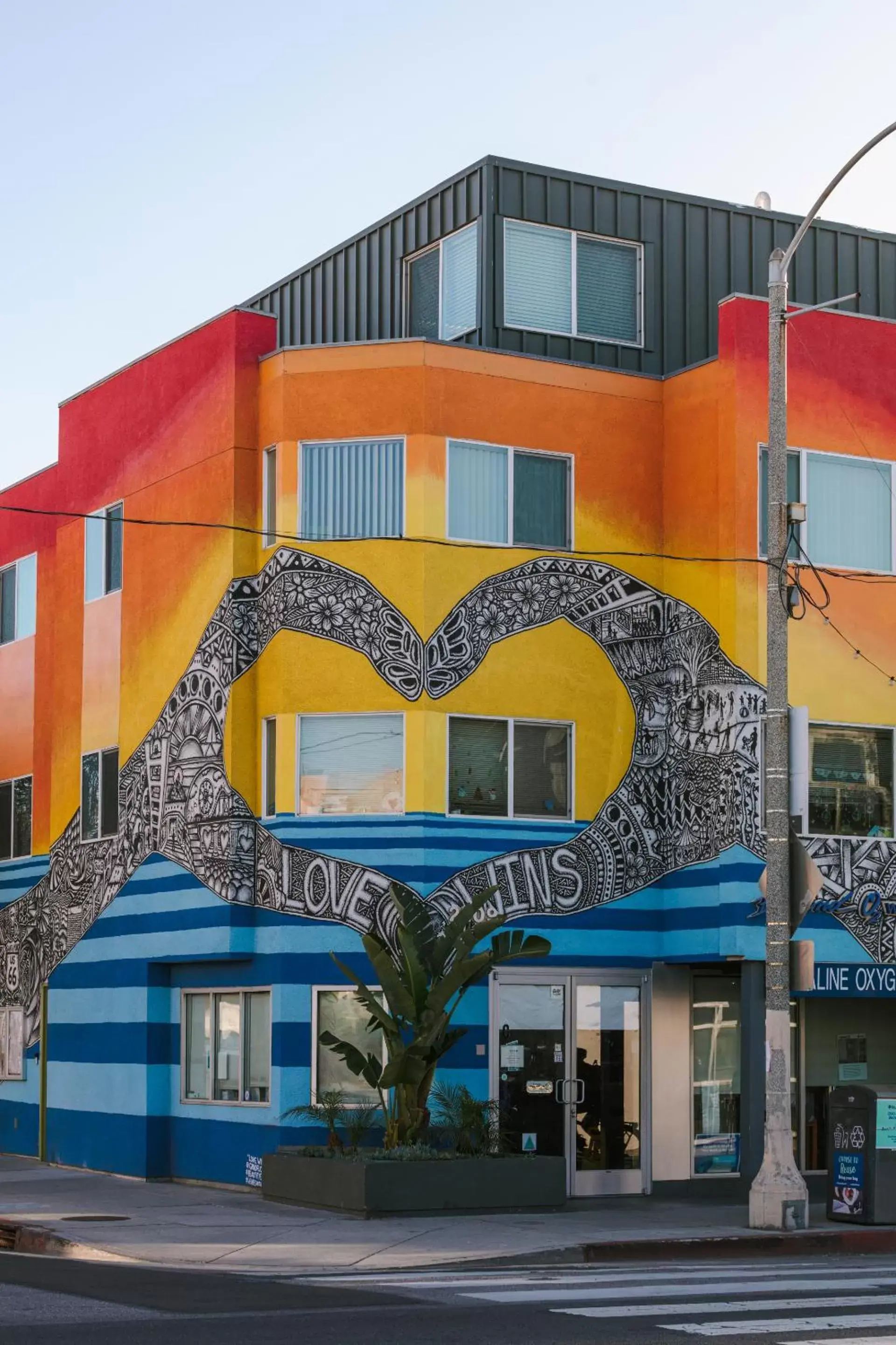 Property Building in Found Santa Monica powered by Sonder