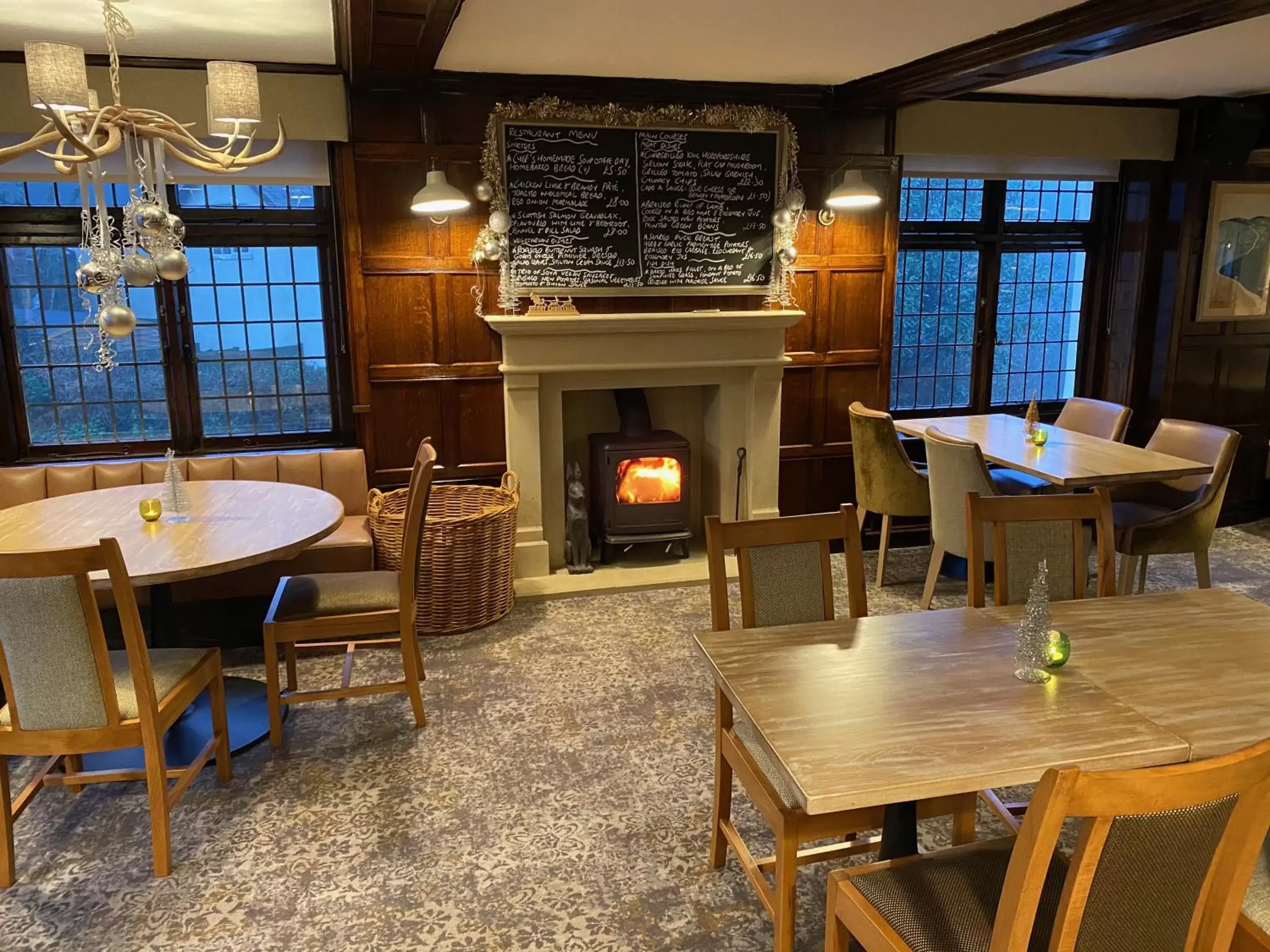 Lounge or bar, Restaurant/Places to Eat in The Malvern Hills Hotel