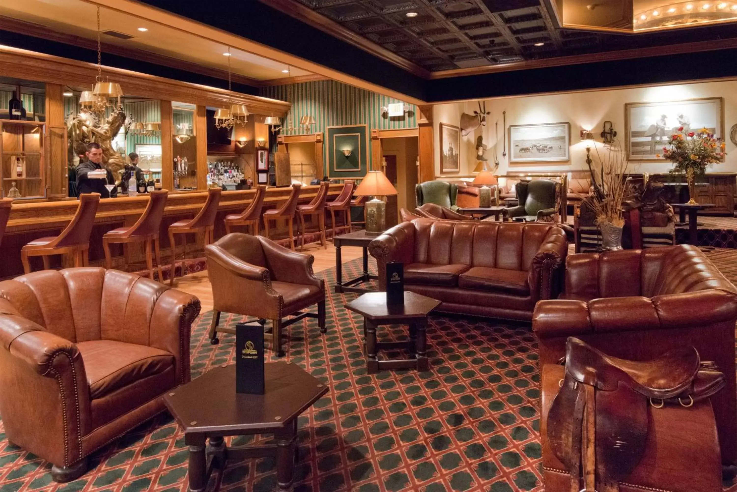 Lounge or bar in Albuquerque Crowne Plaza by IHG Lounge or bar in Albuquerque Crowne Plaza by IHG