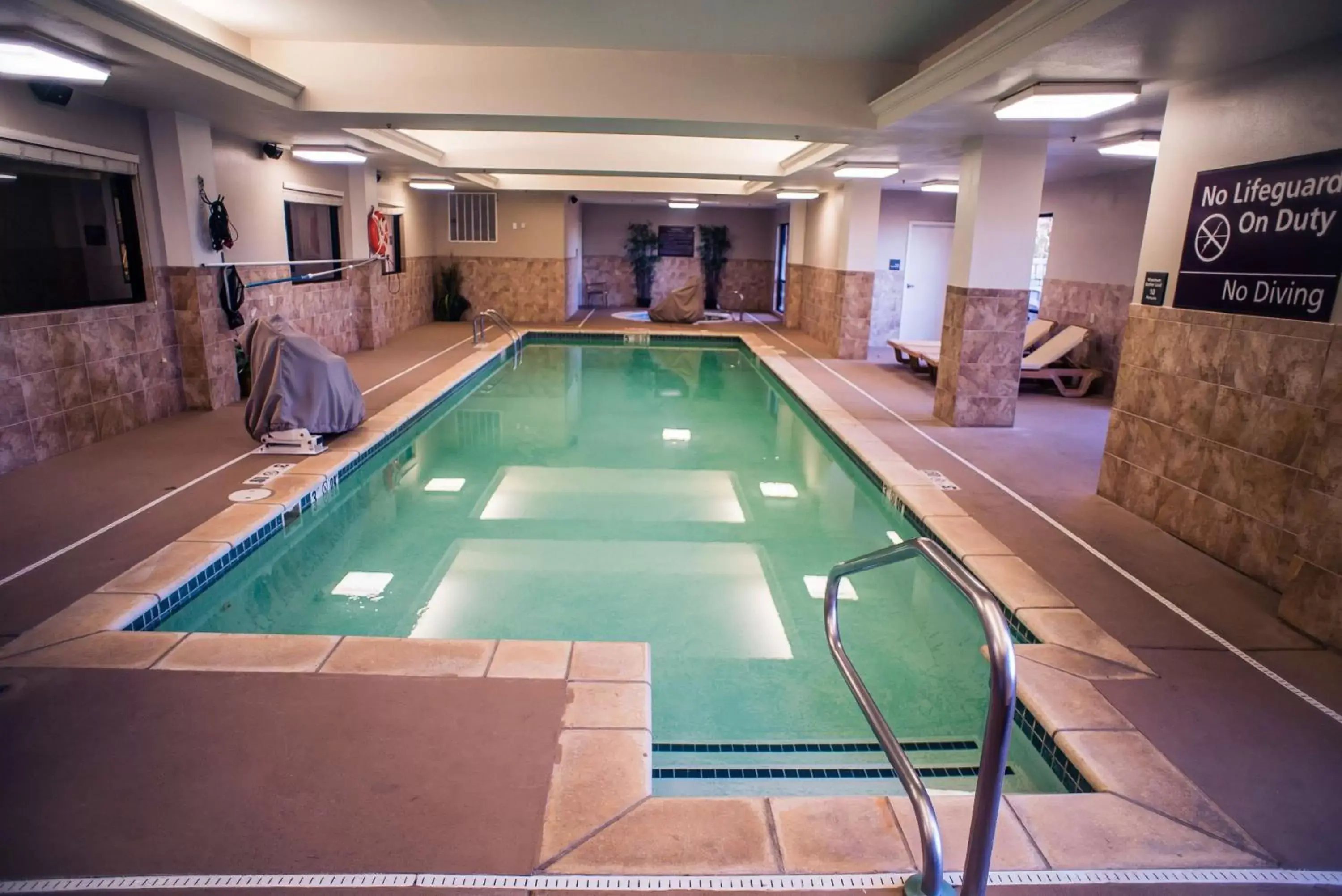 Pool view, Swimming Pool in Hampton Inn - Monticello