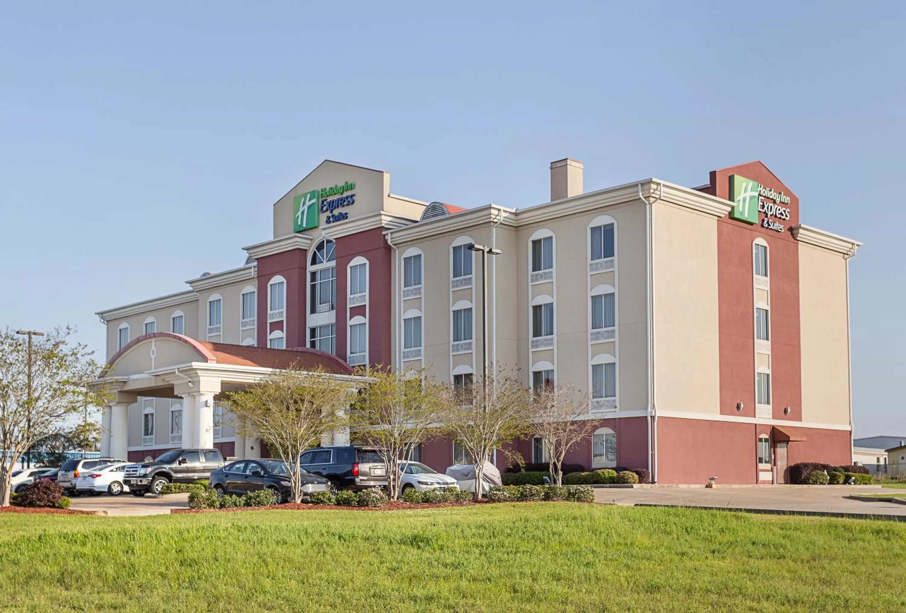 Property building in Holiday Inn Express Hotel & Suites Byram by IHG