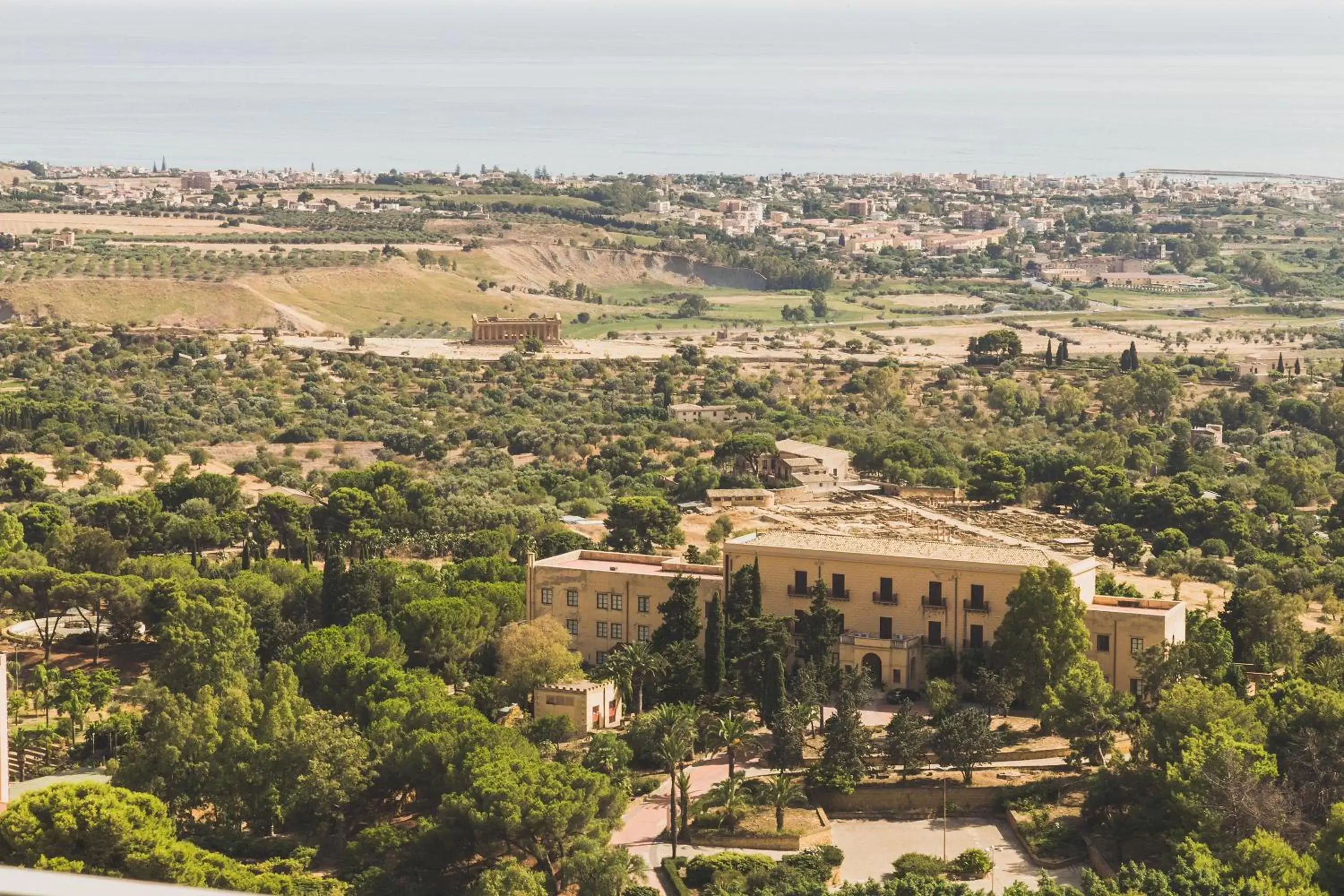 Landmark view, Bird's-eye View in Hedoné Design Experience B&B