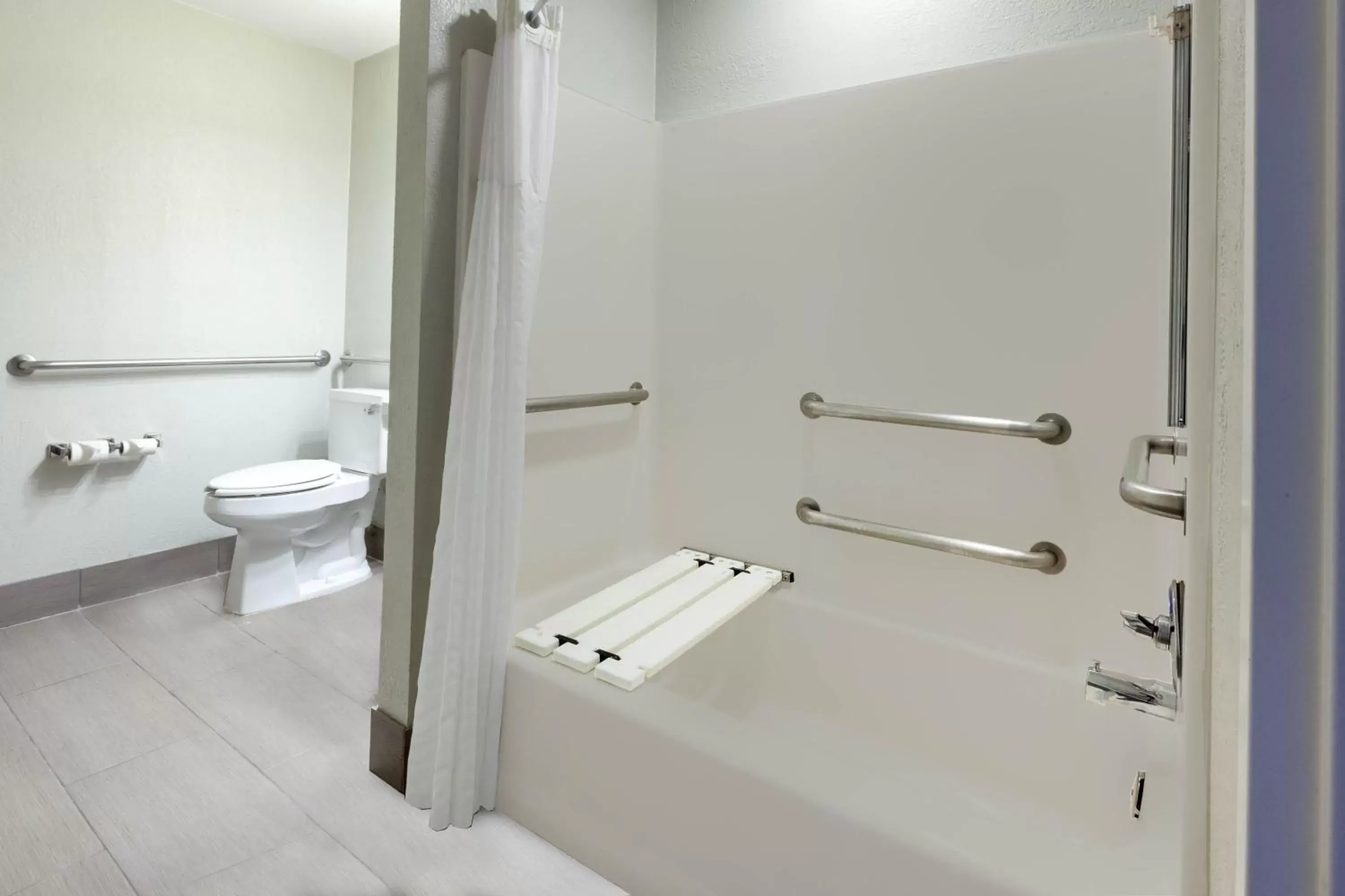 Toilet, Bathroom in Microtel Inn Suite by Wyndham BWI Airport