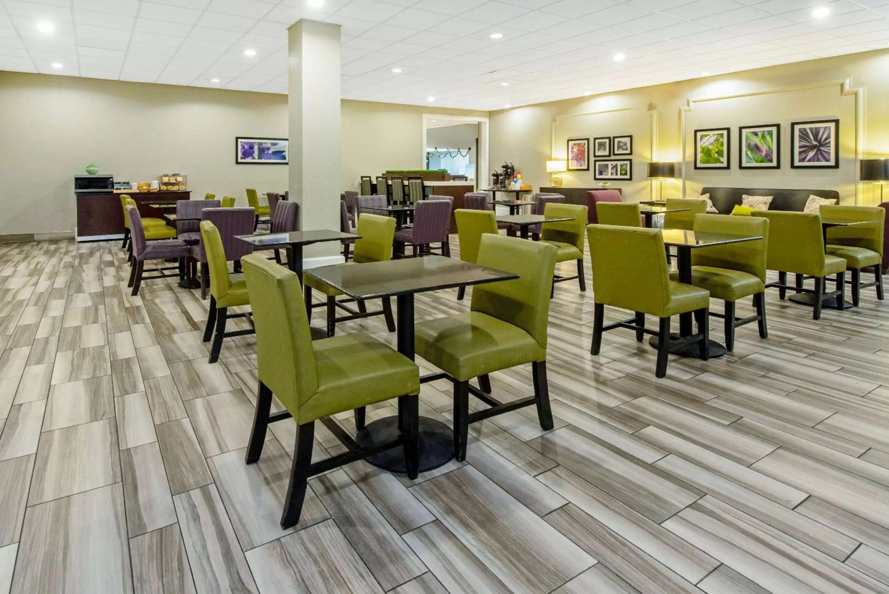 Restaurant/Places to Eat in La Quinta by Wyndham New Orleans Airport
