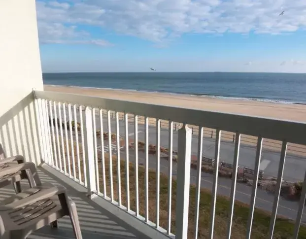 Balcony/Terrace in The Oceanfront Inn