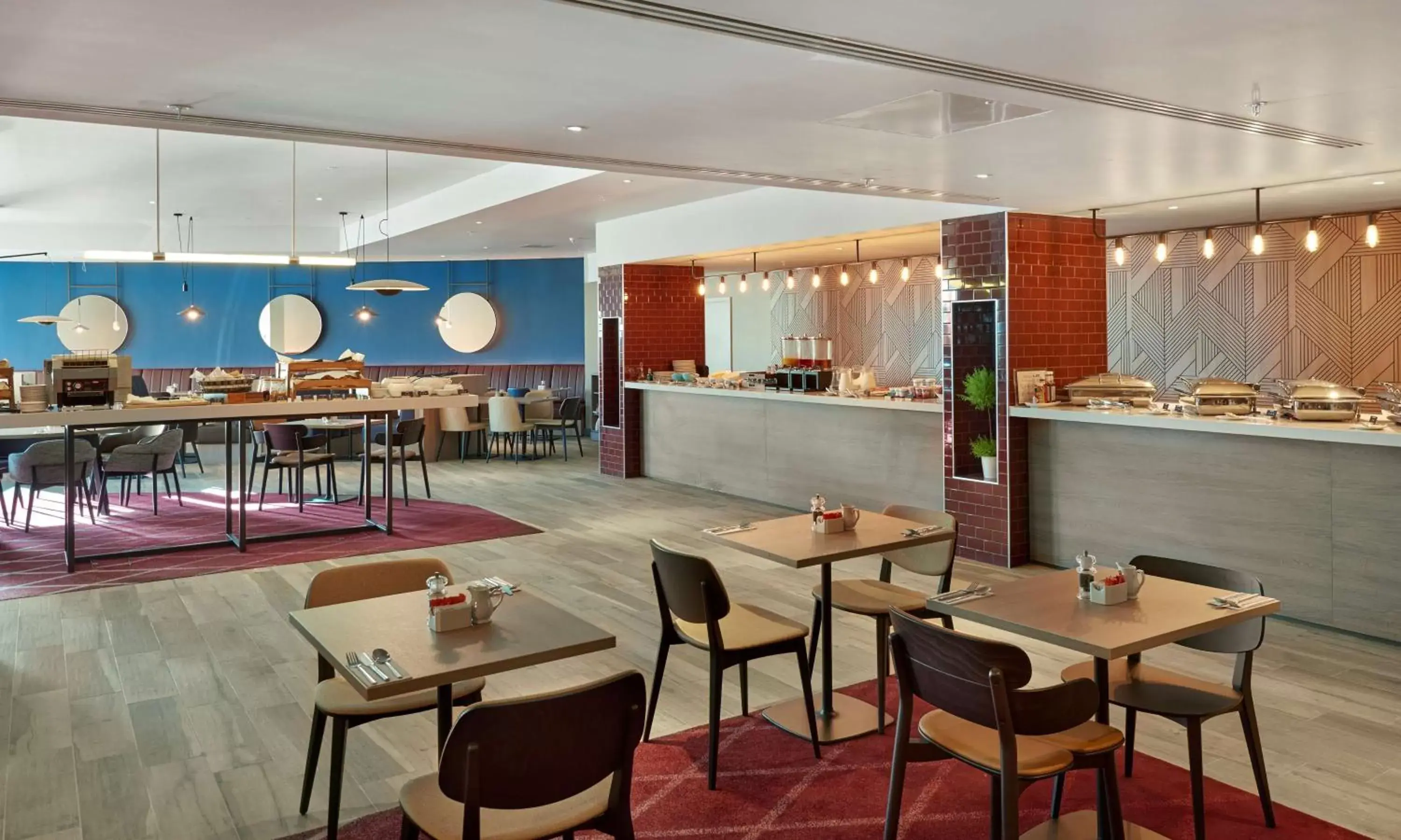 Lobby or reception, Restaurant/Places to Eat in Hyatt Place London Heathrow Airport