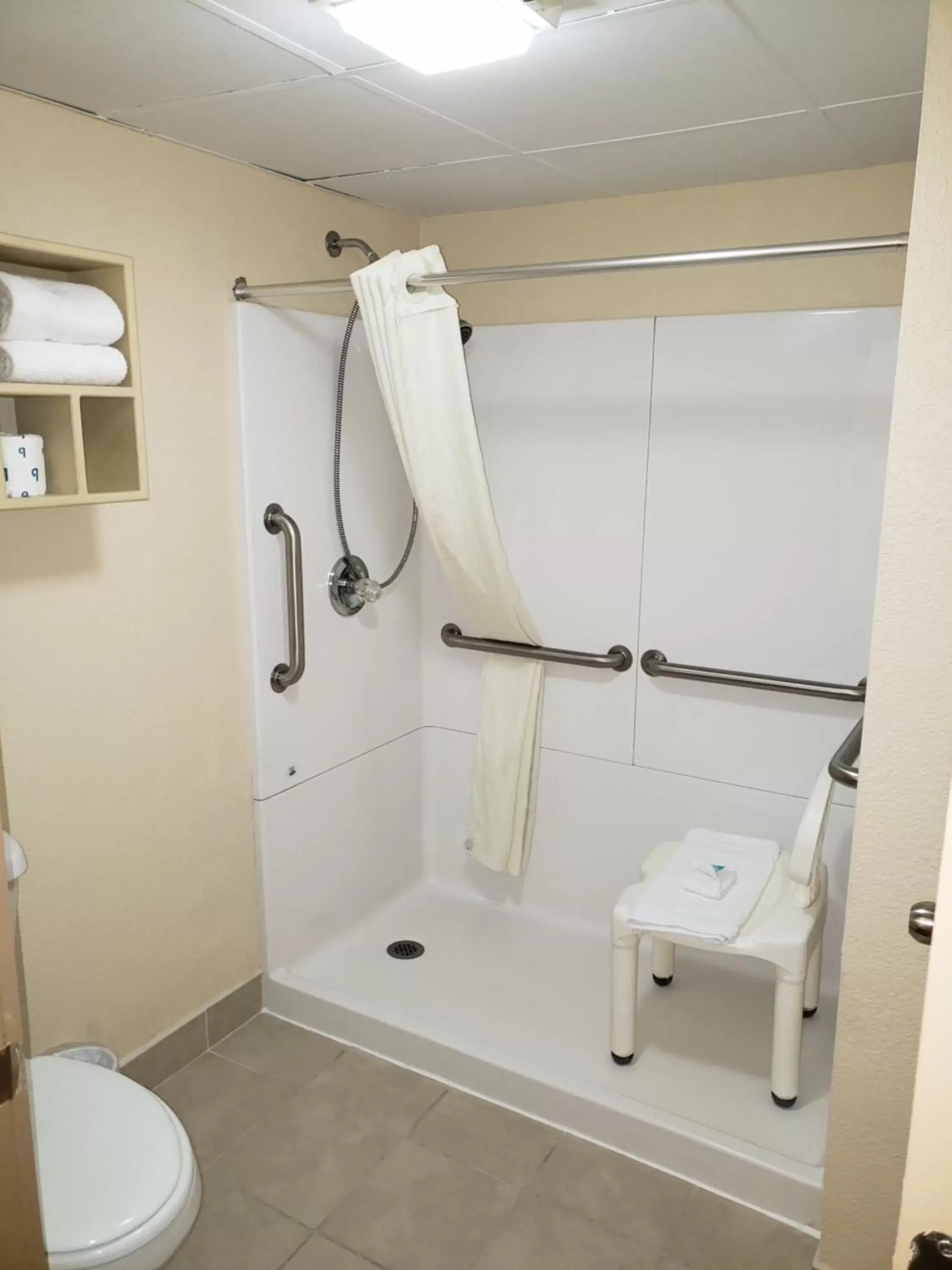 Toilet, Bathroom in Gazebo Inn