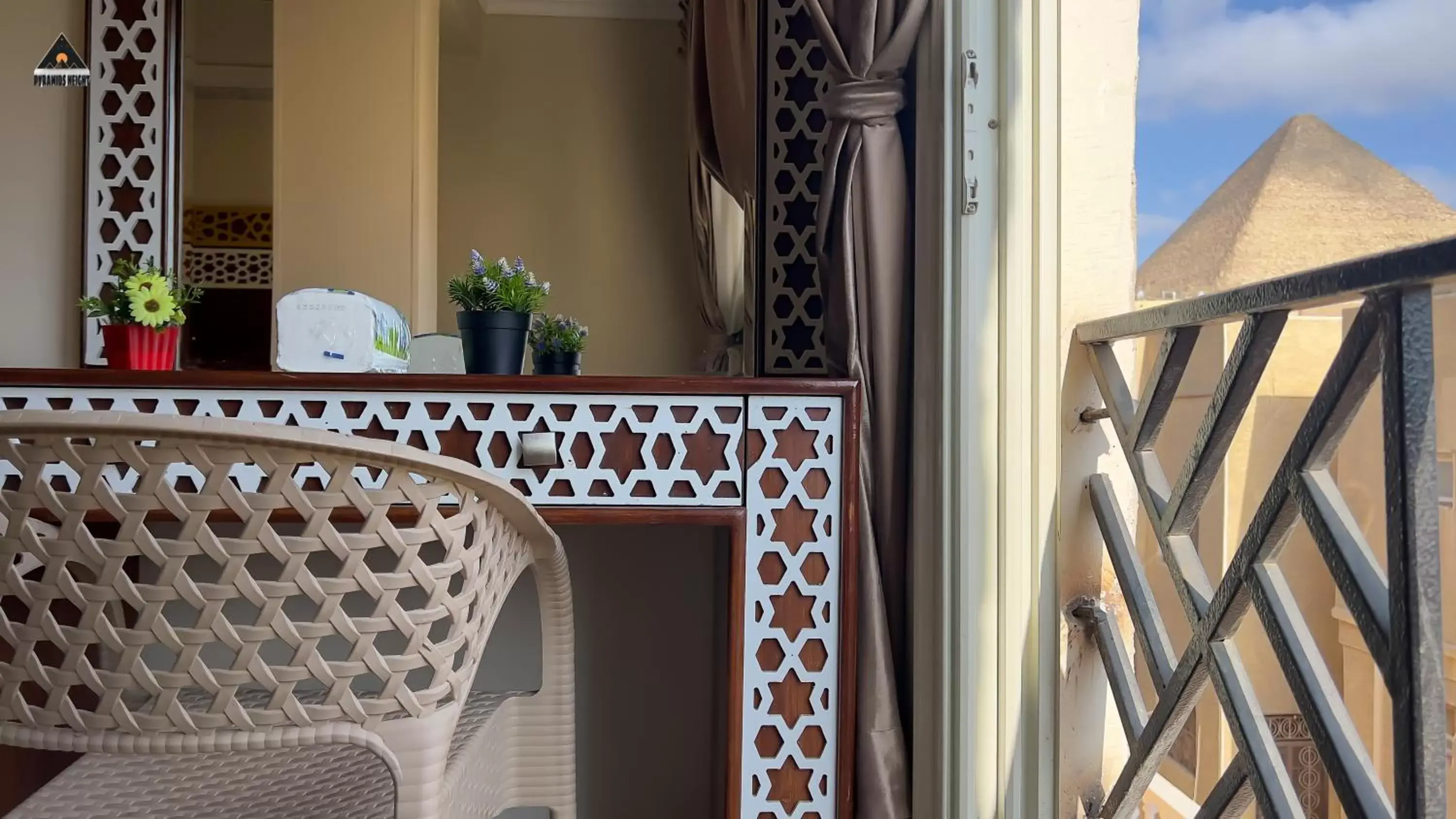 Deluxe Twin Room with Partial Pyramids View in Pyramids Height Hotel & Pyramids Master Scene Rooftop Deluxe Twin Room with Partial Pyramids View in Pyramids Height Hotel & Pyramids Master Scene Rooftop