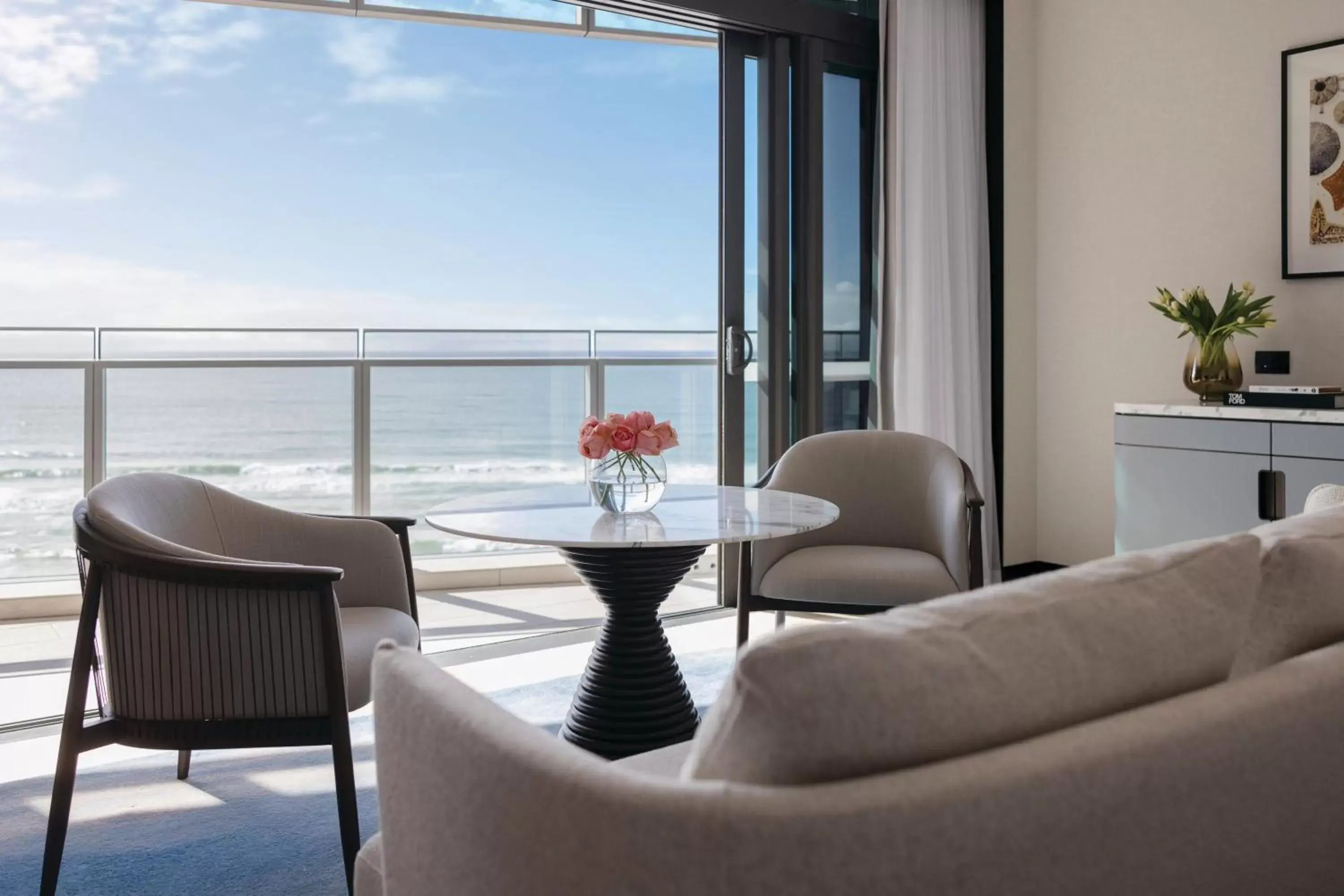 Natural landscape, Seating Area in The Langham, Gold Coast and Jewel Residences