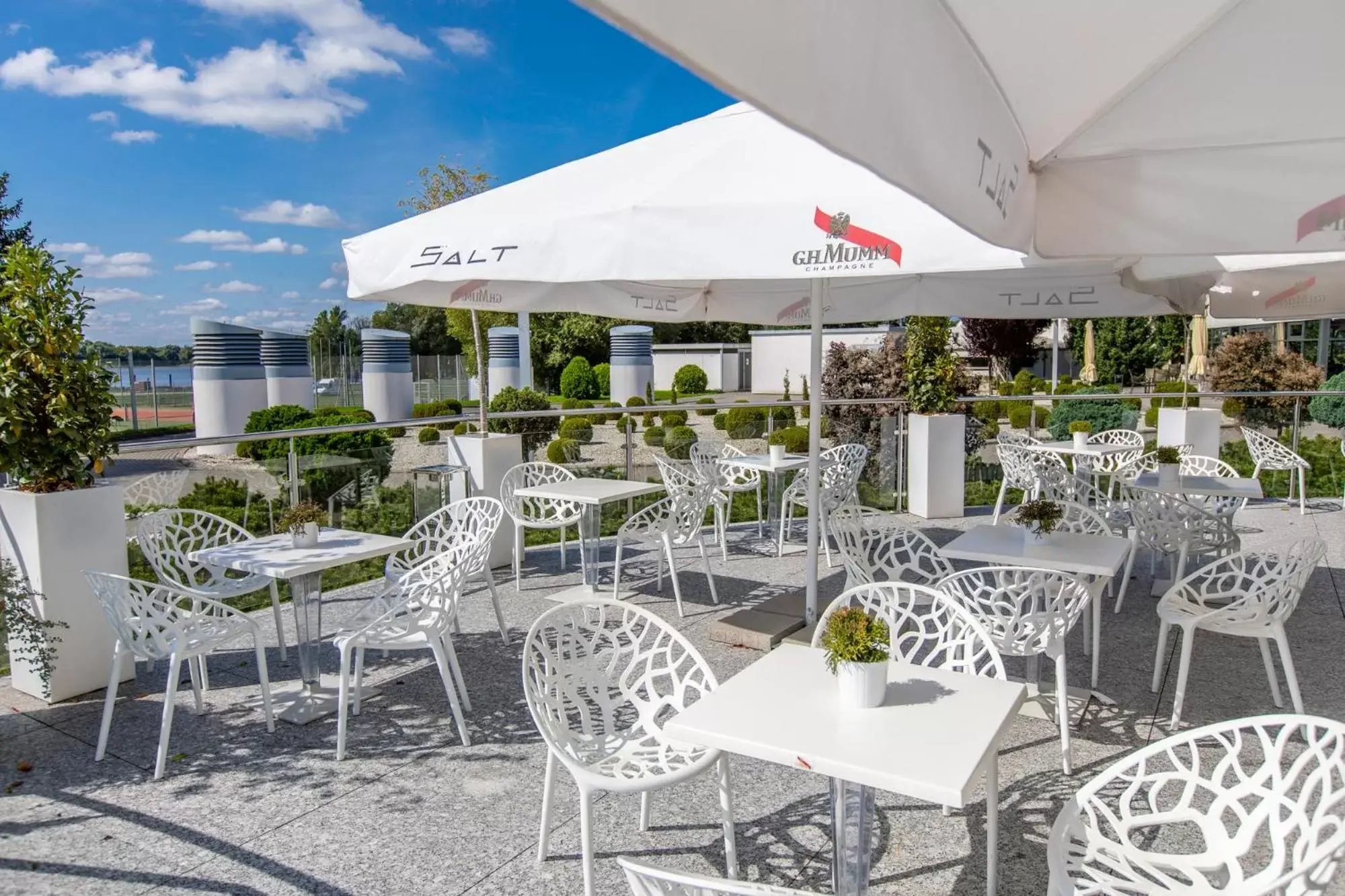 Balcony/Terrace, Restaurant/Places to Eat in Copernicus Toruń Hotel