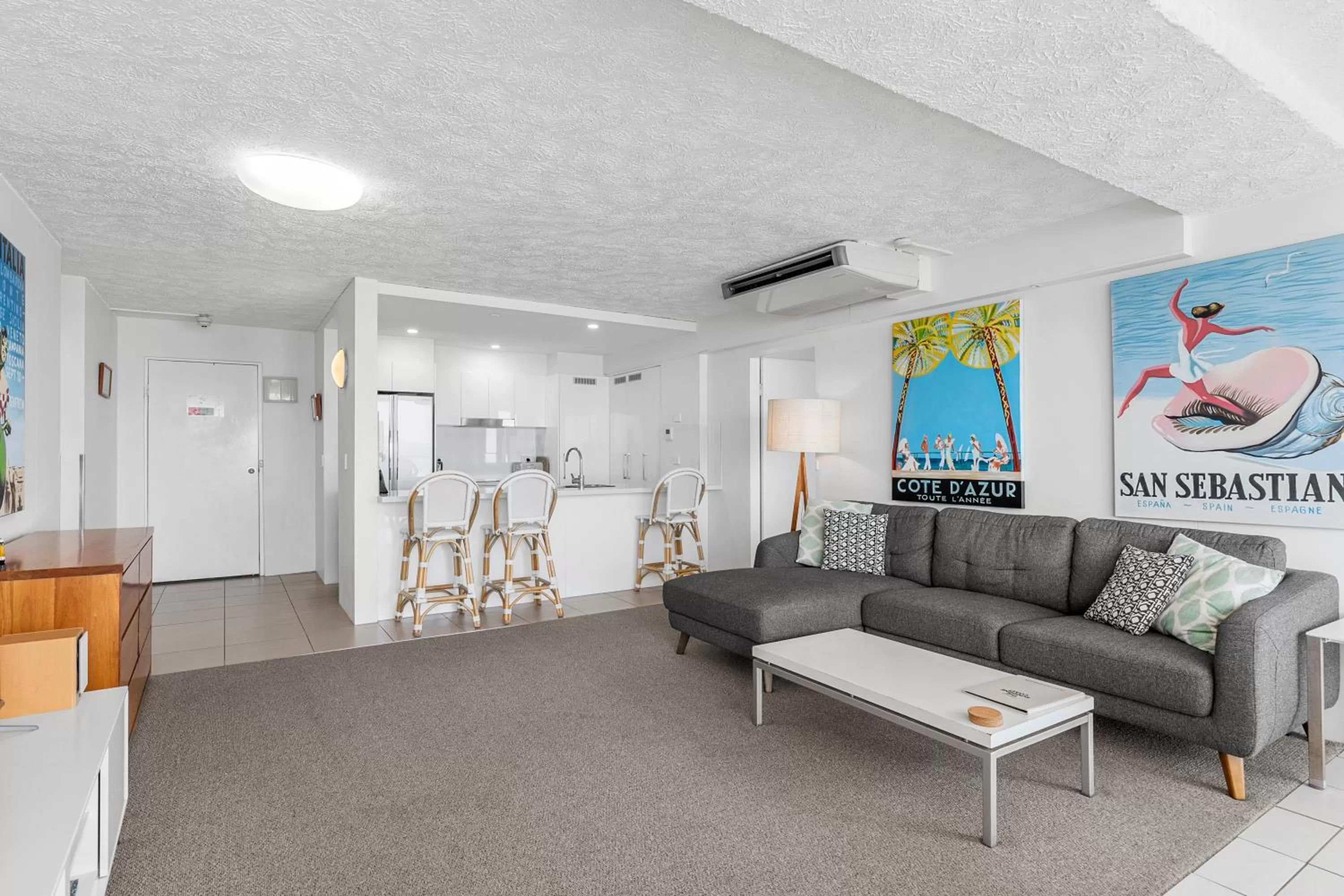 Kitchen or kitchenette in 84 The Spit Holiday Apartments