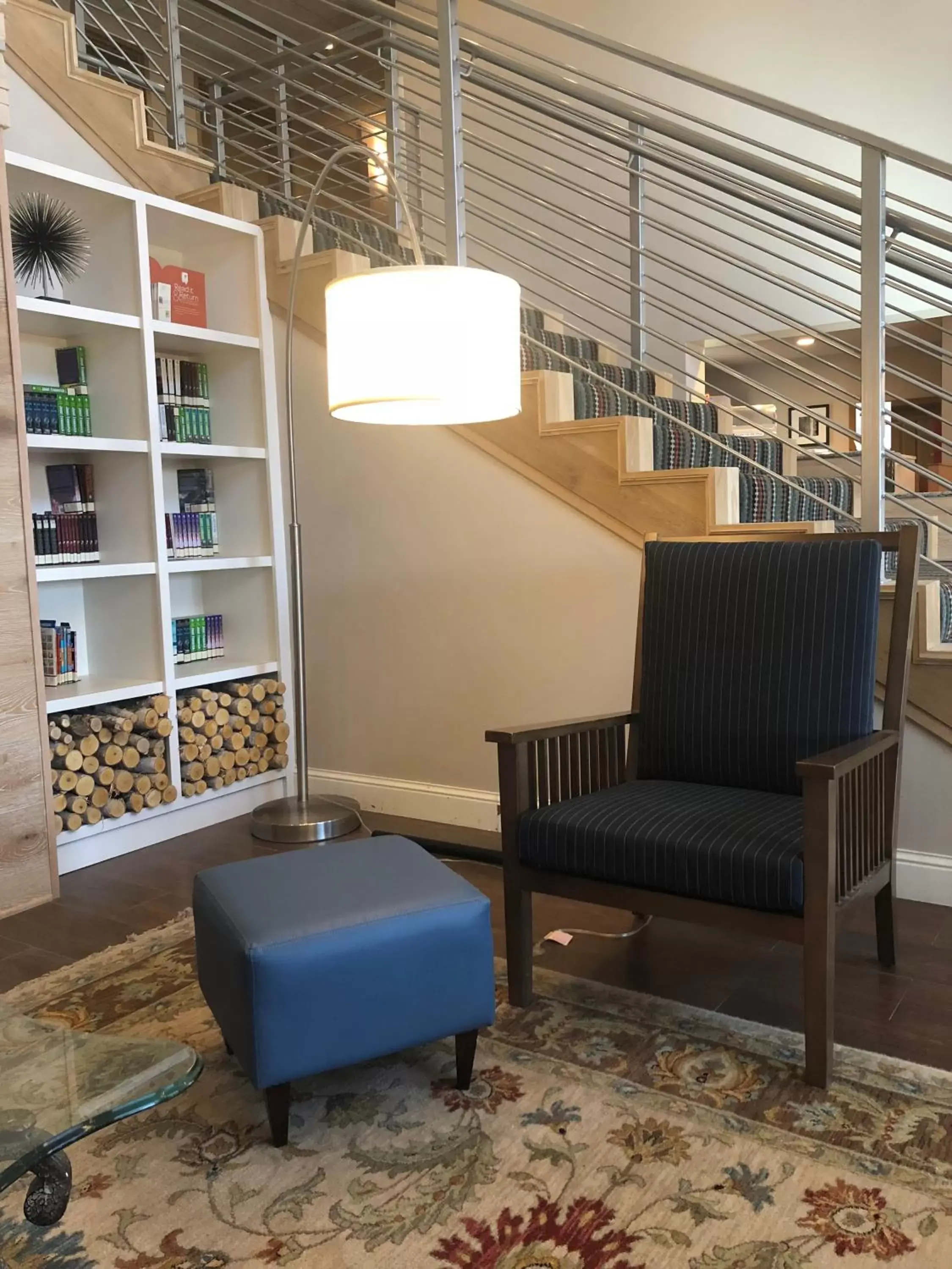 Lobby or reception, Seating Area in Country Inn & Suites by Radisson, Rapid City, SD