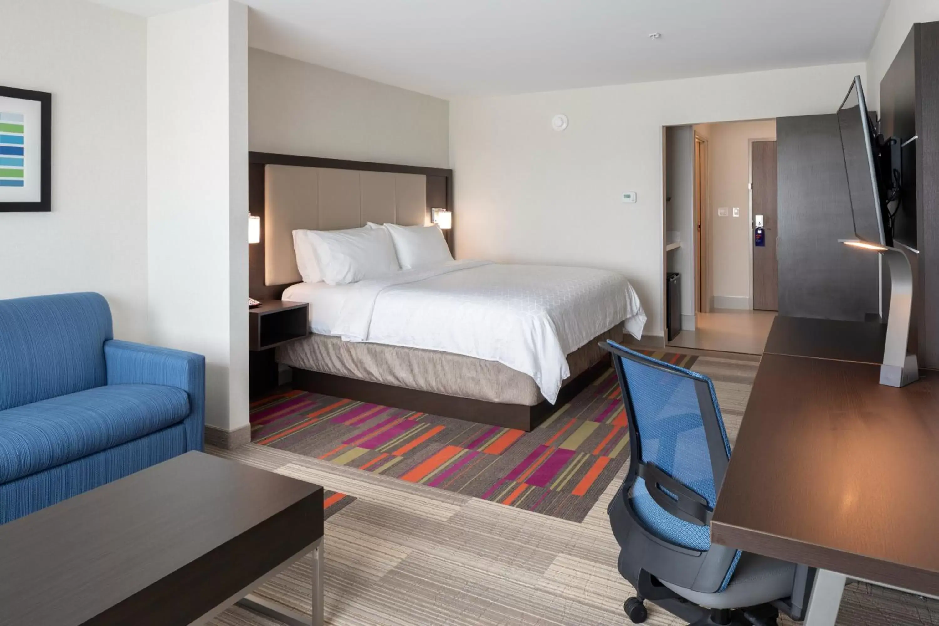 Bed in Holiday Inn Express & Suites - Bourbonnais East - Bradley, an IHG Hotel