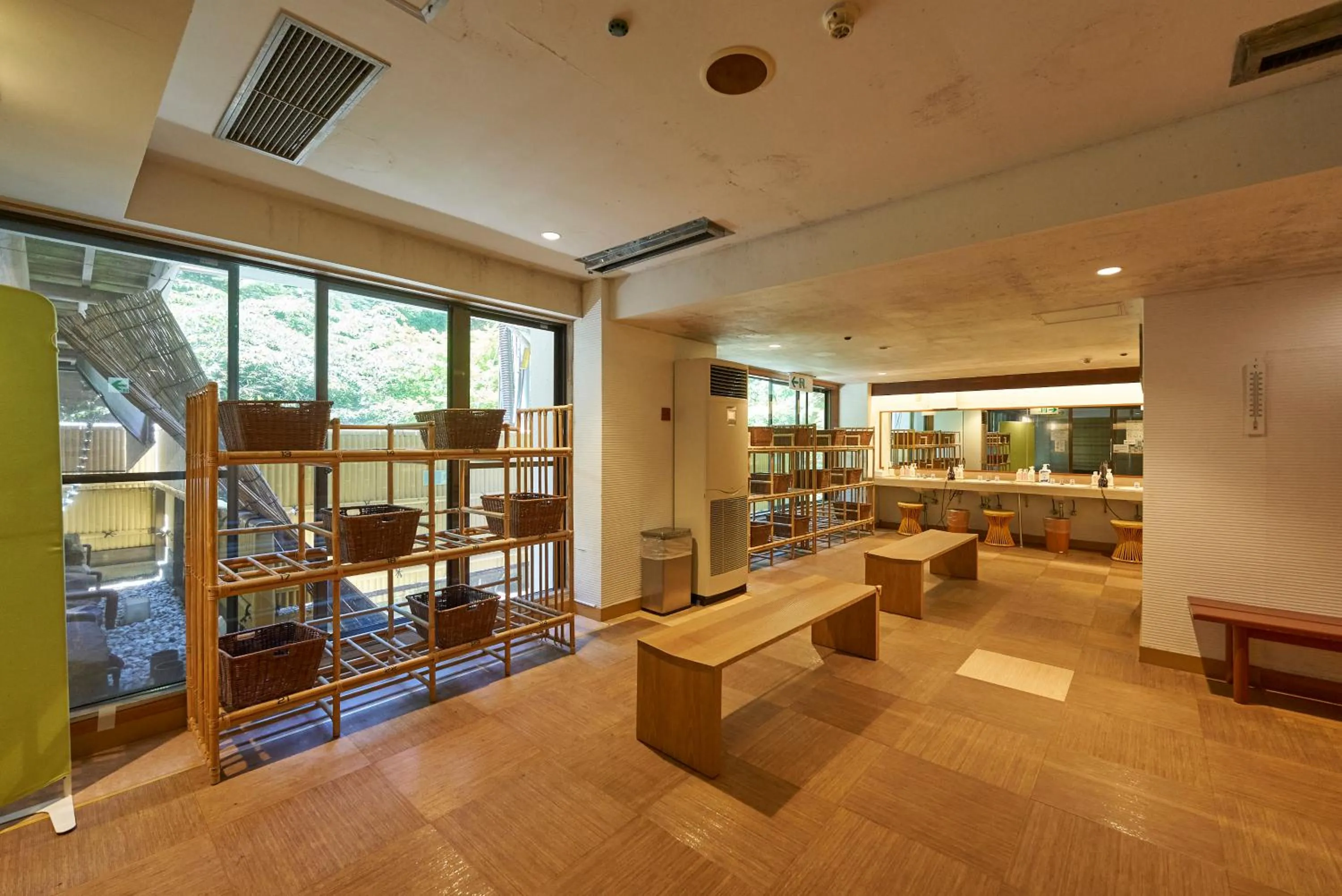 Hot Spring Bath in Hakone Yumoto Hotel