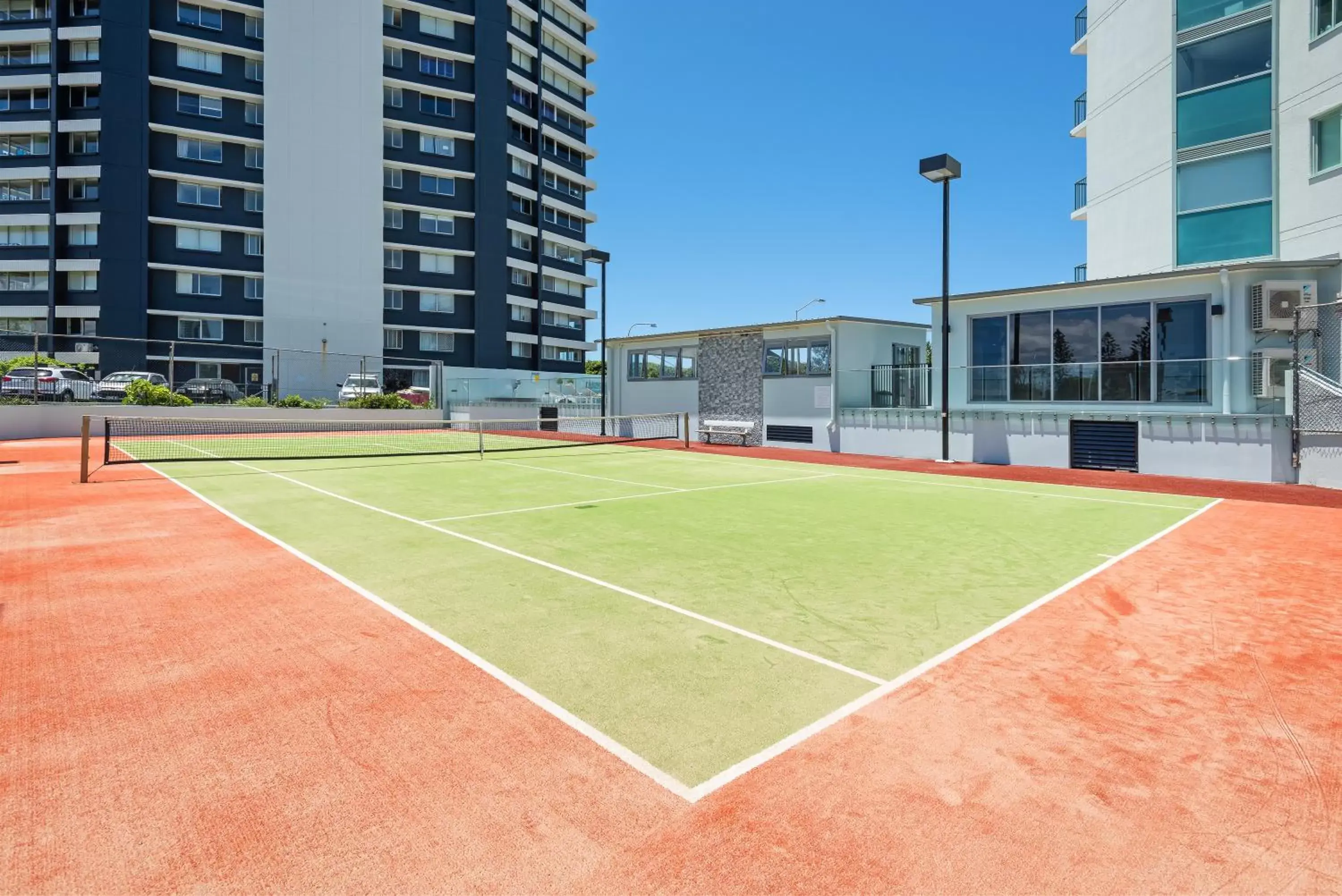 Tennis court, Tennis/Squash in The Waterford on Main Beach