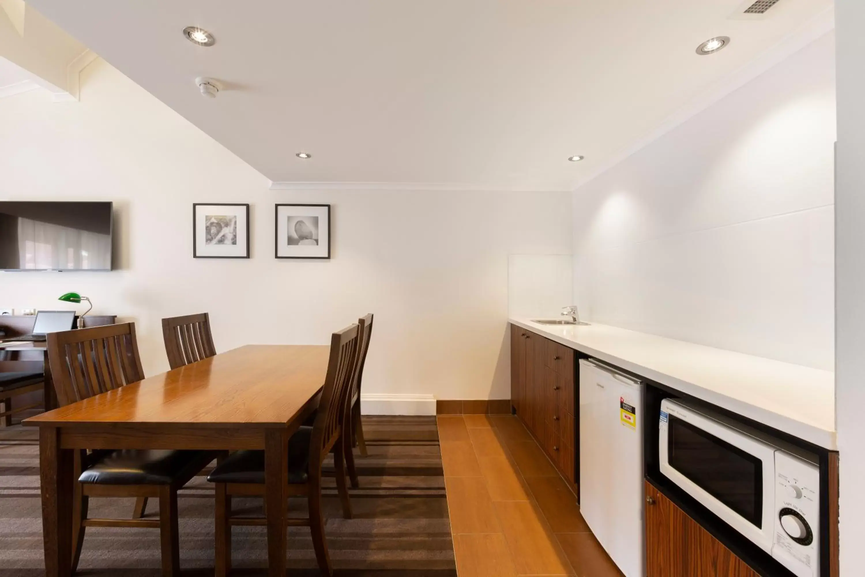 Kitchen or kitchenette, Kitchen/Kitchenette in Mercure Canberra