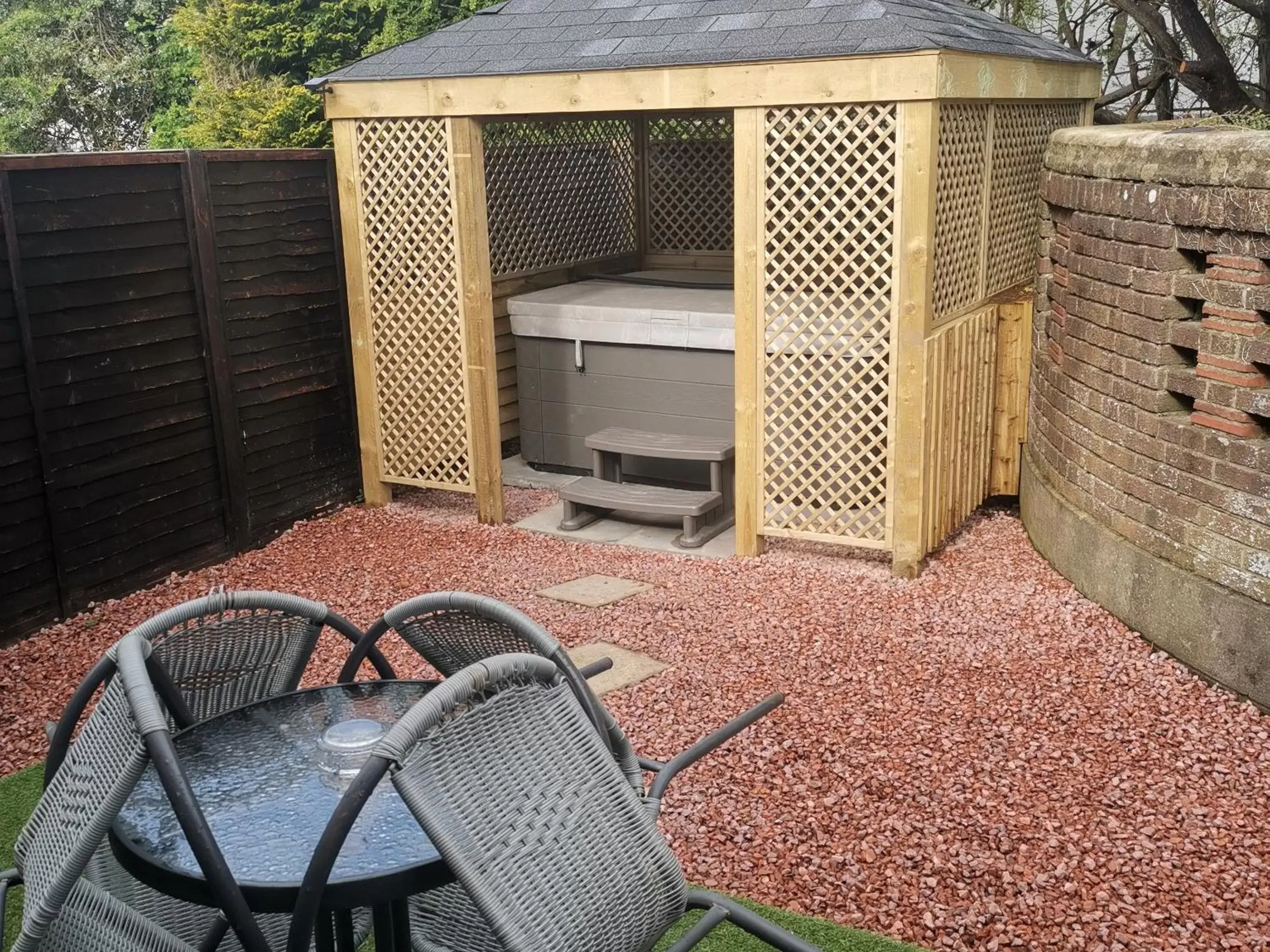 BBQ Facilities in Glenfern Guest House, also self catering cottage with PRIVATE hot tub