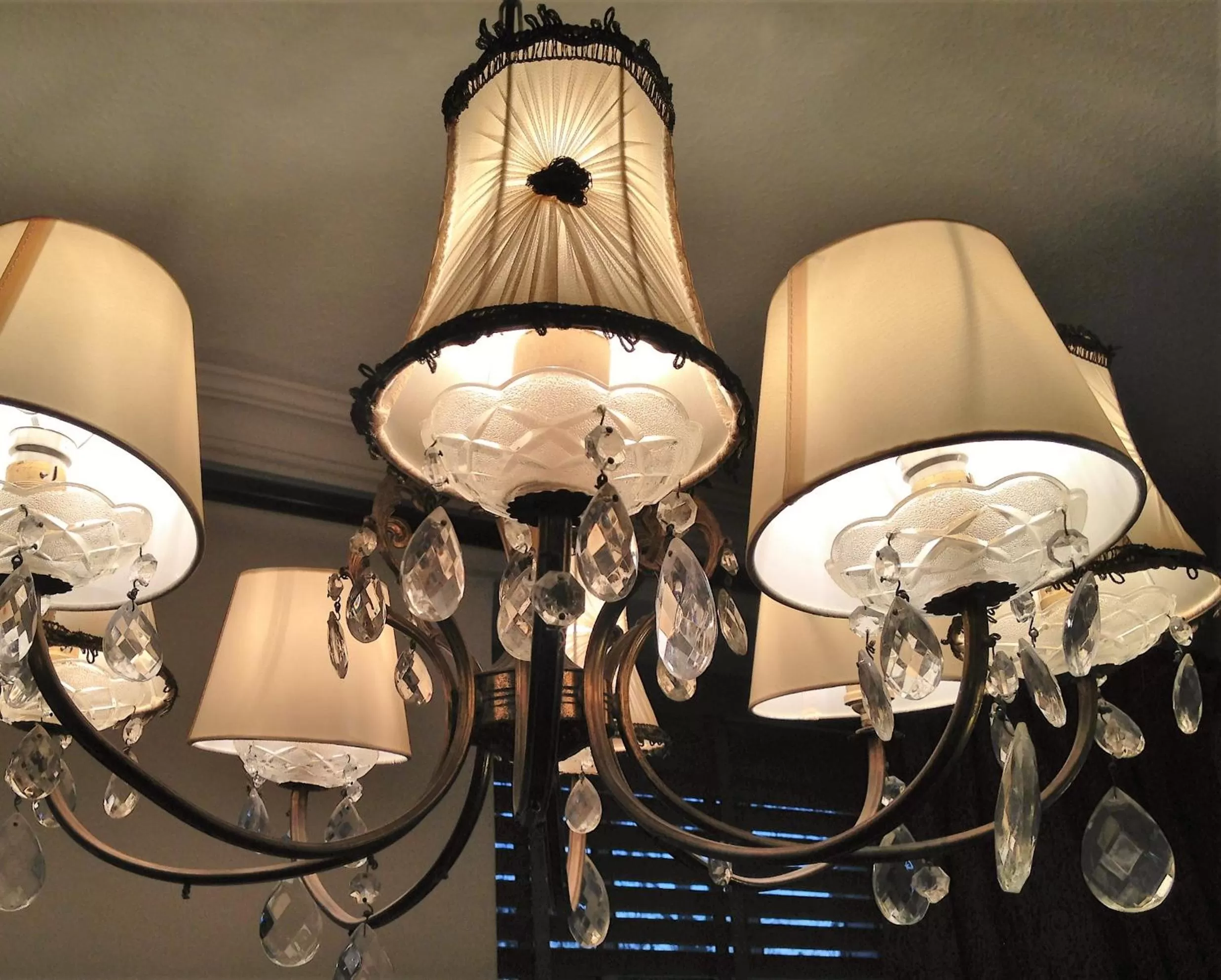 Decorative detail in The Fox and Hounds