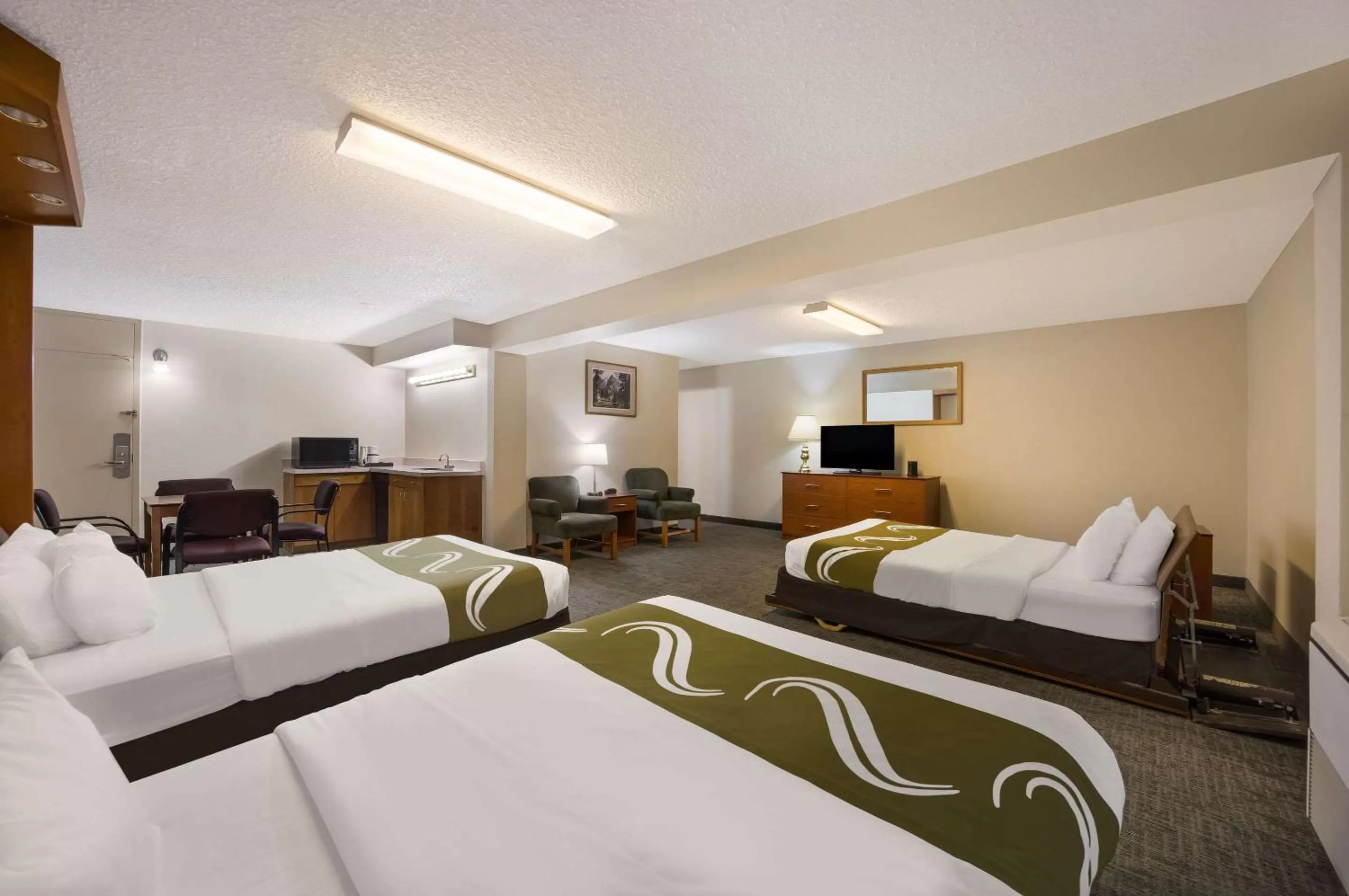 Bedroom, Bed in Quality Inn & Suites Canon City