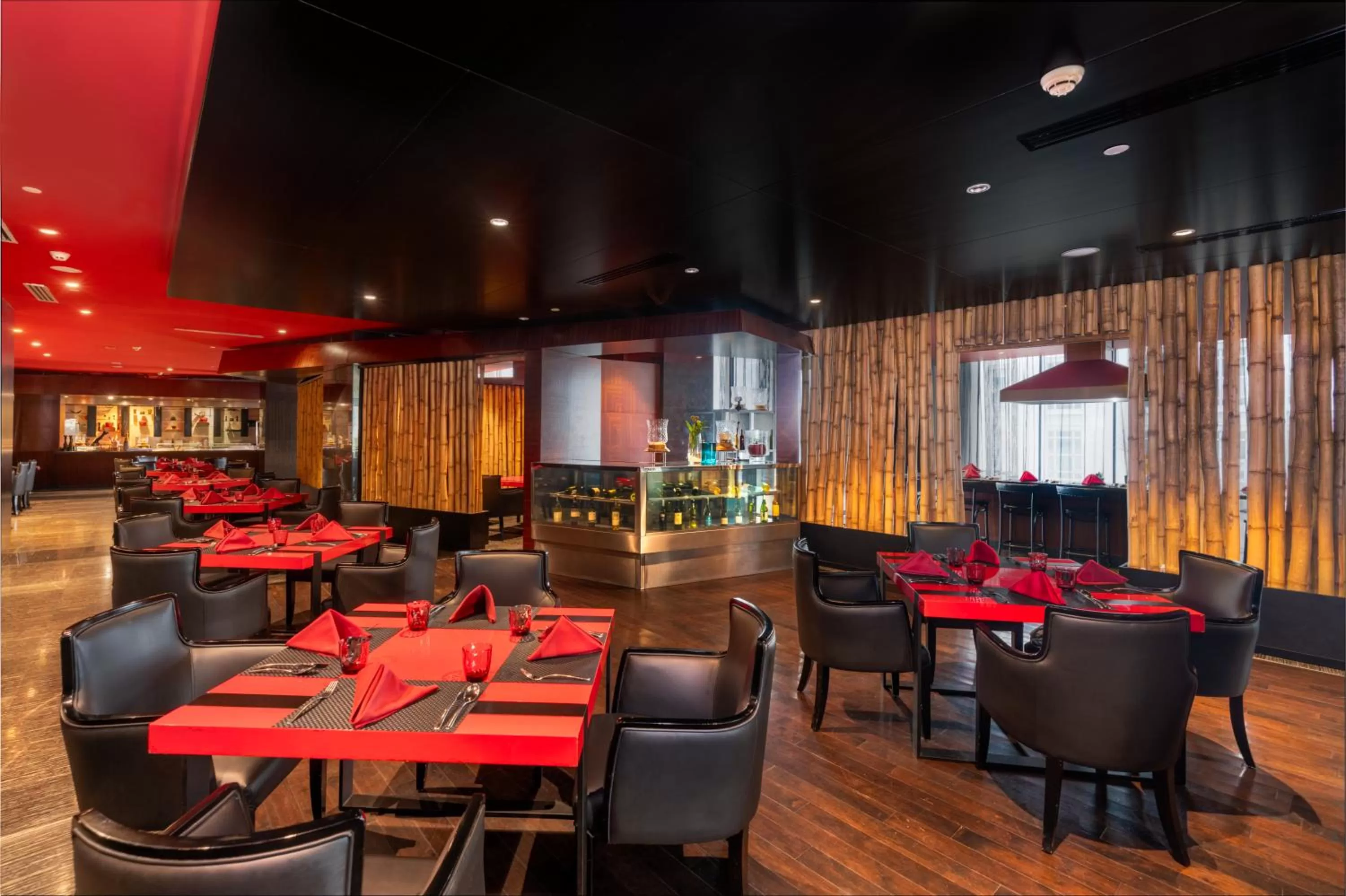 Restaurant/places to eat in Mövenpick Hotel Colombo