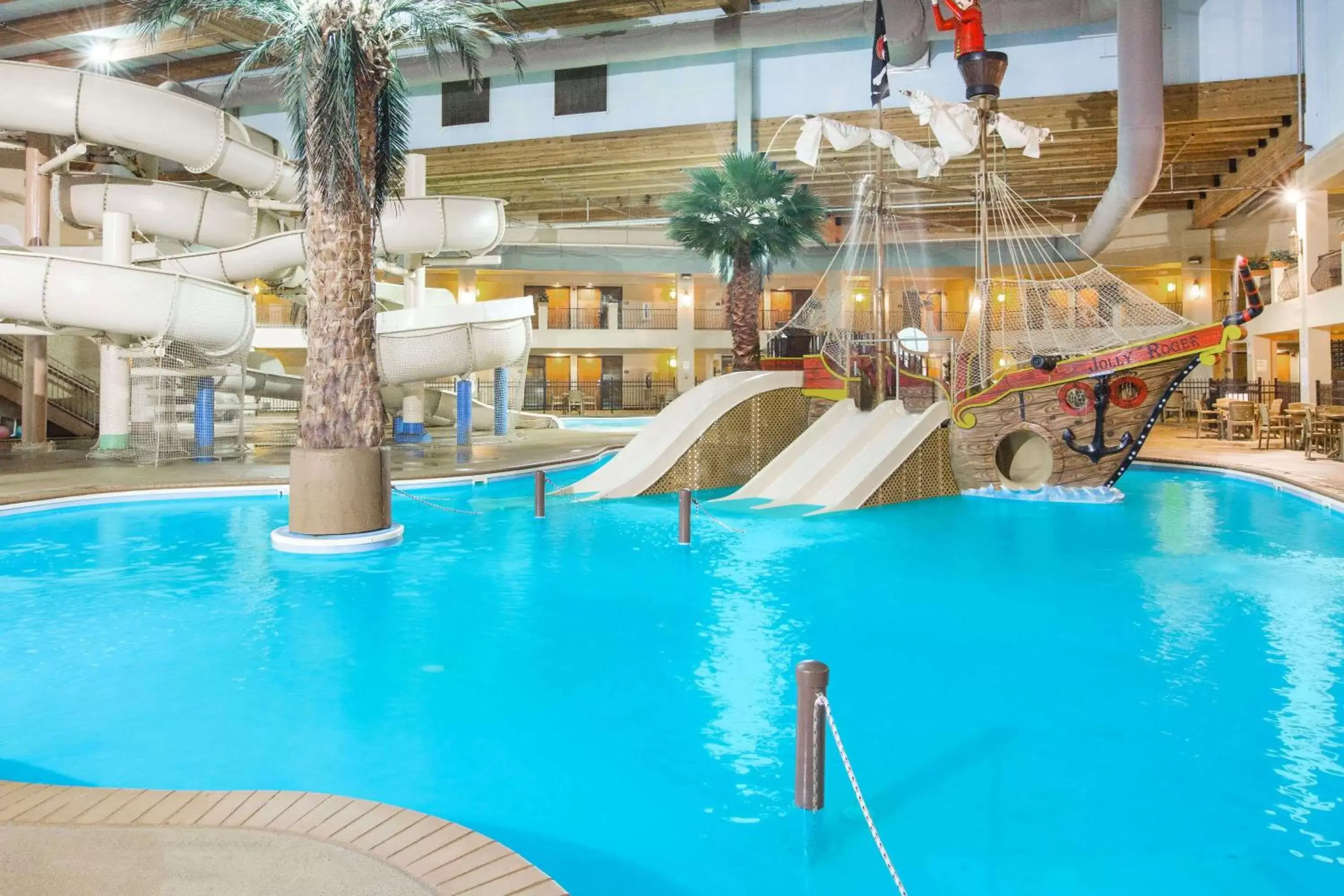 Aqua park, Swimming Pool in Ramada by Wyndham Des Moines Tropics Resort & Conference Ctr