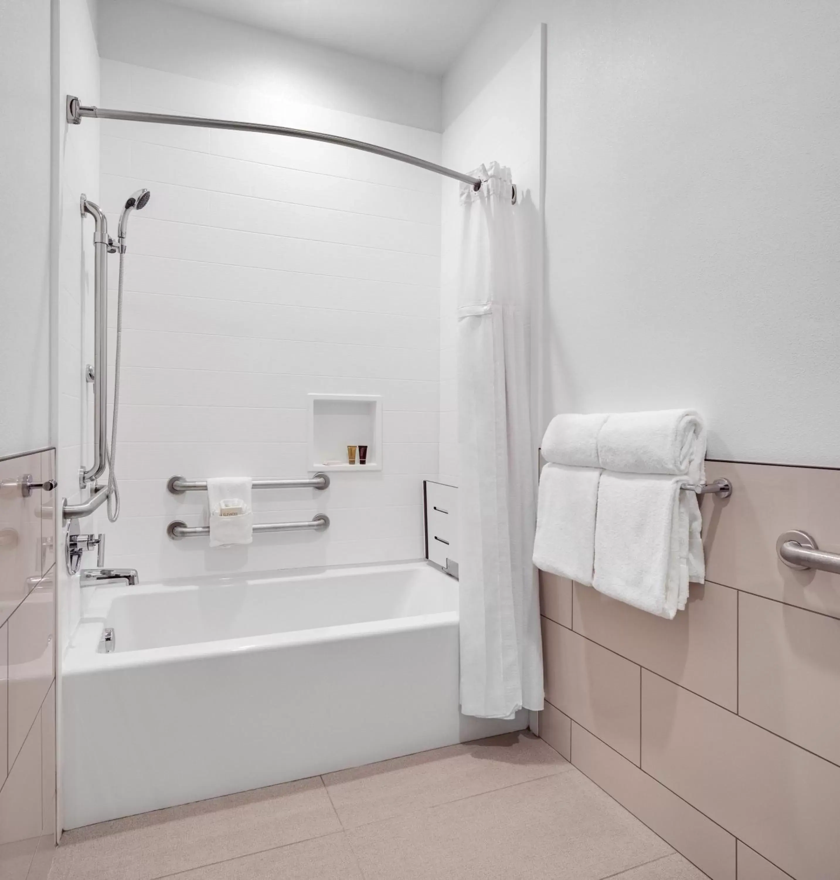 Bathroom in Ayres Hotel Vista Carlsbad