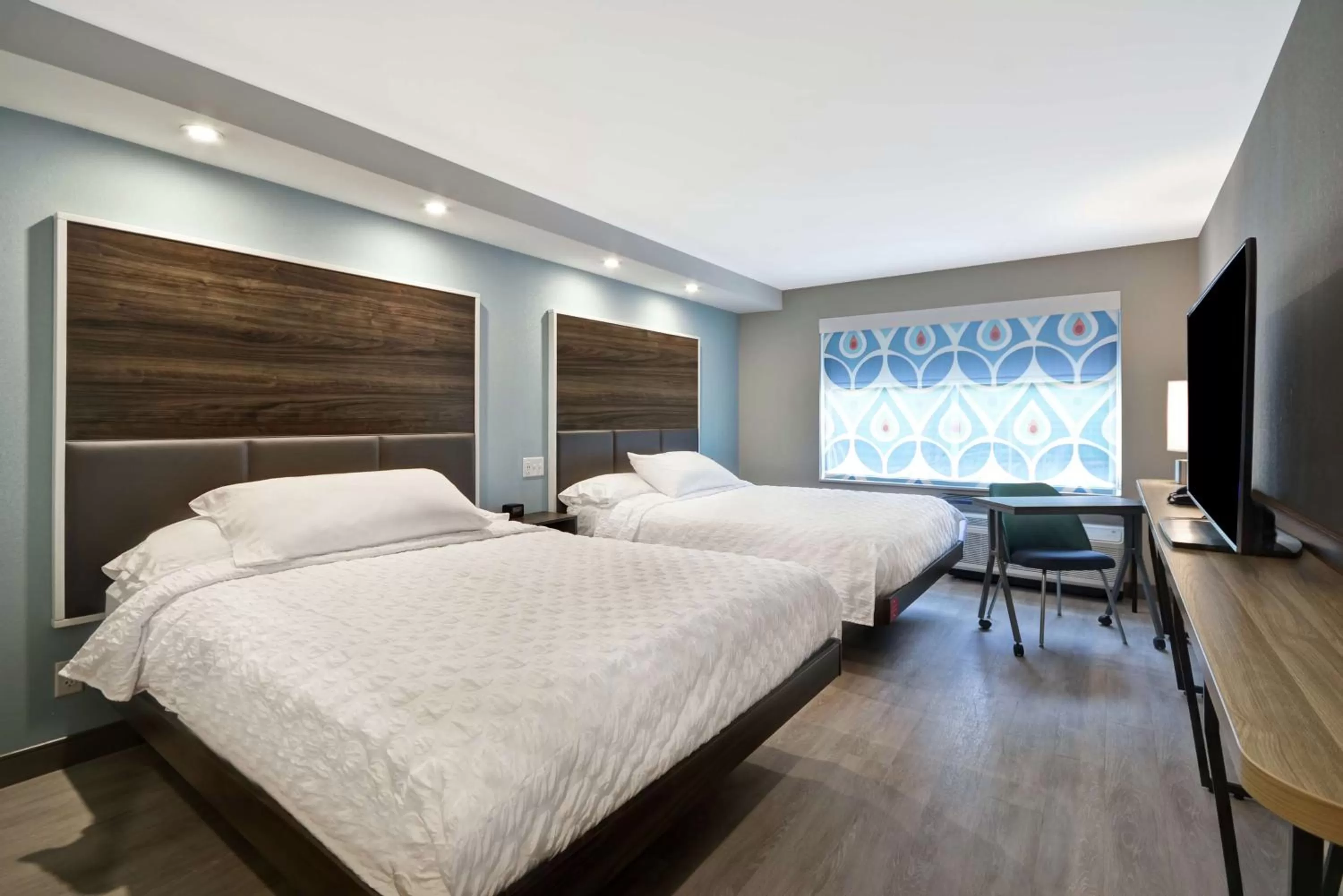 Bedroom, Bed in Tru By Hilton Chicopee Springfield